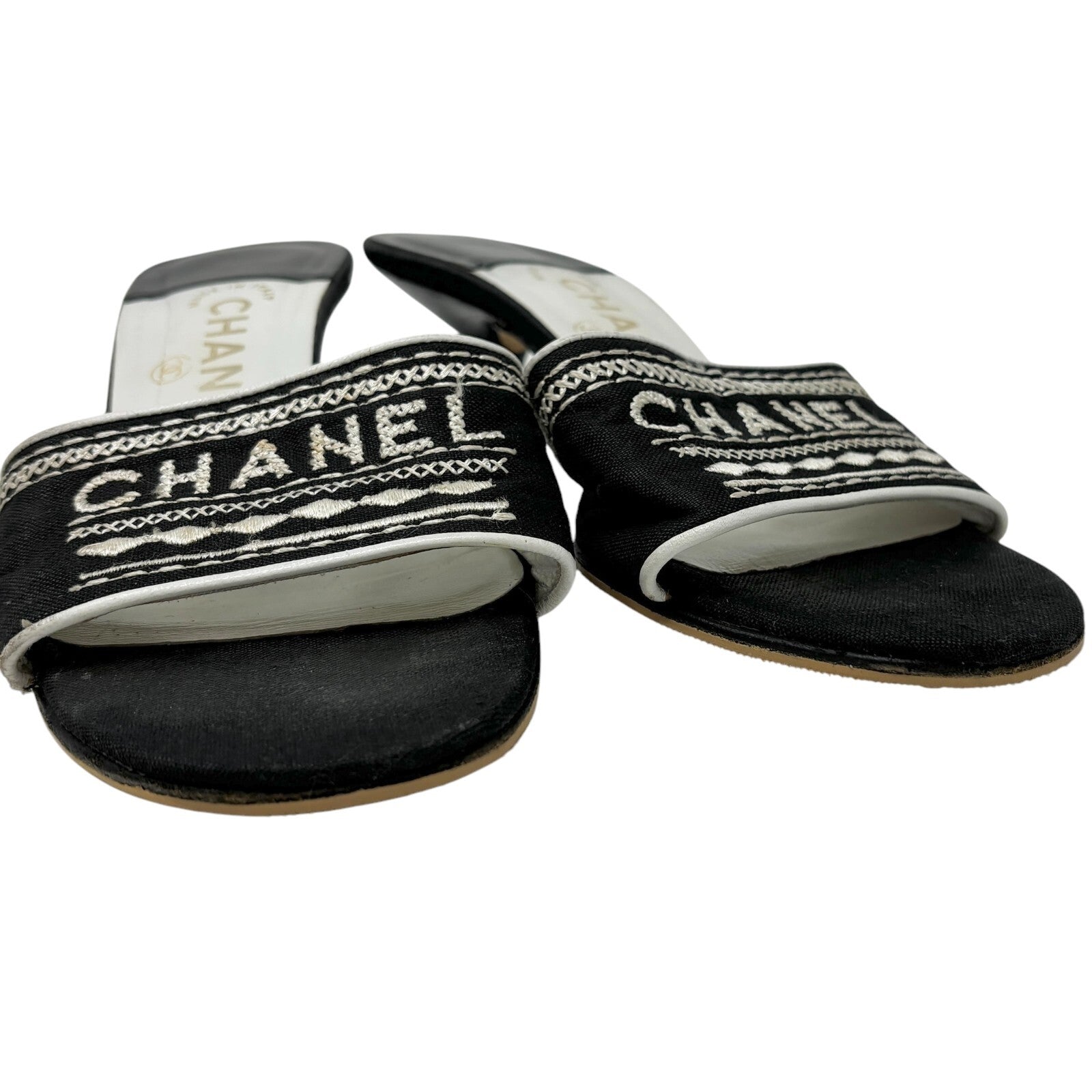 Luxury Promise Japan CHANEL Vintage Jacquard Logo Embroidered Sandals #36.5-37 Black White Linen