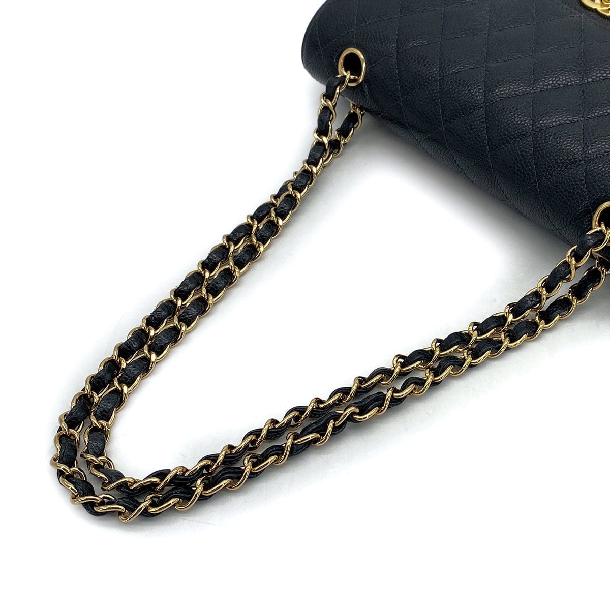 Luxury Promise Japan VINTAGE CHANEL CLASSIC FLAP MEDIUM CHAIN SHOULDER BAG BLACK CAVIAR SKIN GOLD HARDWARE 90311054