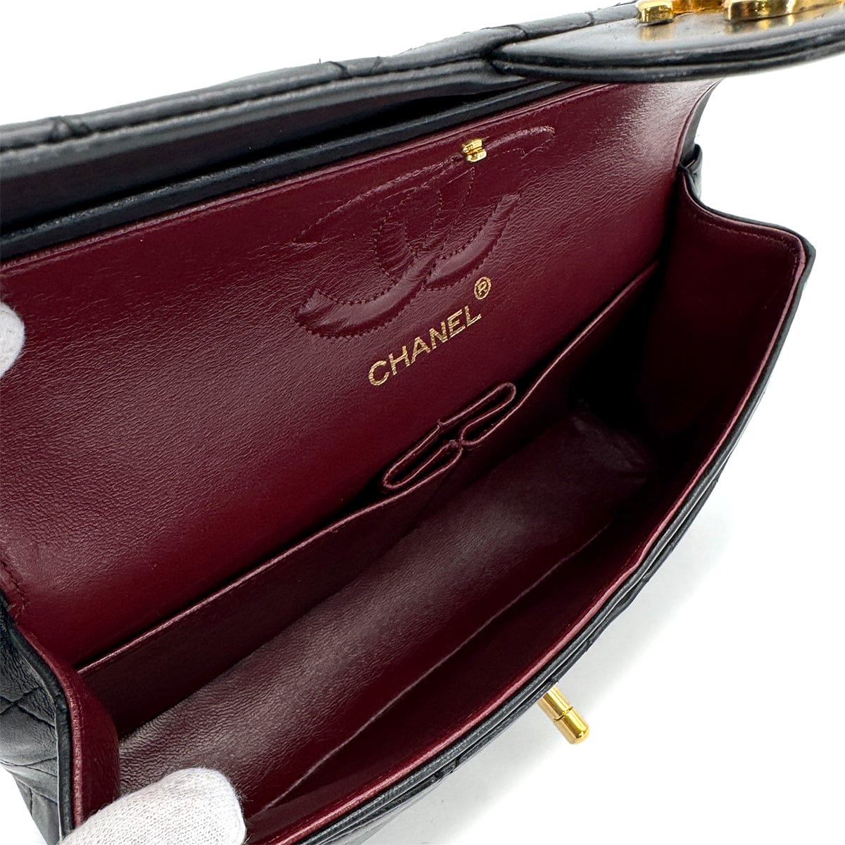 Luxury Promise Japan VINTAGE CHANEL CLASSIC FLAP SMALL CHAIN SHOULDER BAG BLACK LAMB SKIN GOLD HARDWARE 90317917