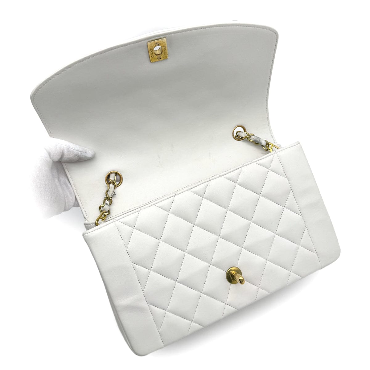 Luxury Promise Japan VINTAGE CHANEL DIANA MEDIUM CHAIN SHOULDER BAG WHITE LAMB SKIN GOLD HARDWARE 90313552