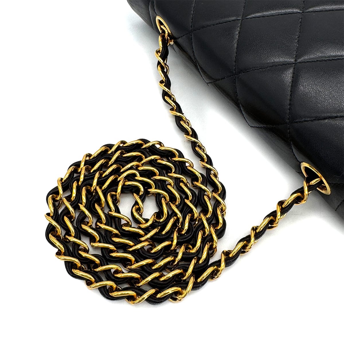 Luxury Promise Japan VINTAGE CHANEL DIANA SMALL CHAIN SHOULDER BAG BLACK LAMB SKIN GOLD HARDWARE 90318631