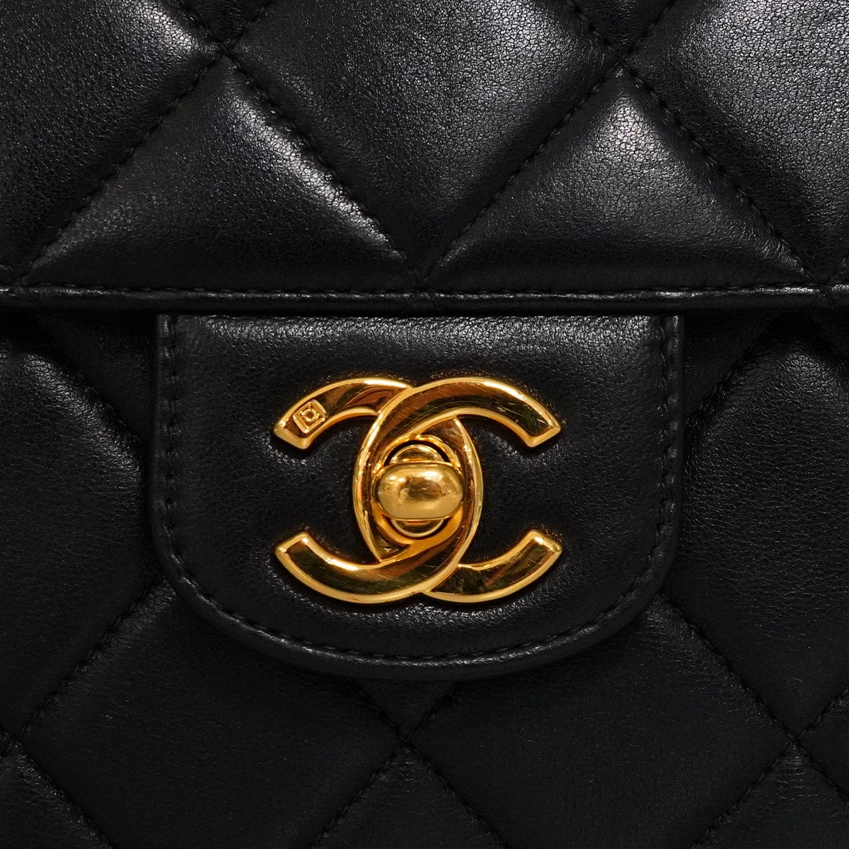Luxury Promise Japan VINTAGE CHANEL MATELASSE CHAIN SHOULDER BAG BLACK LAMB SKIN GOLD HARDWARE 90343952