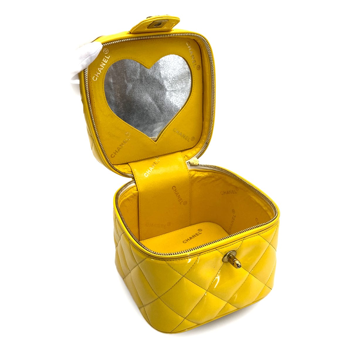 Luxury Promise Japan VINTAGE CHANEL MATELASSE VANITY HAND BAG YELLOW ENAMEL GOLD HARDWARE 90313408