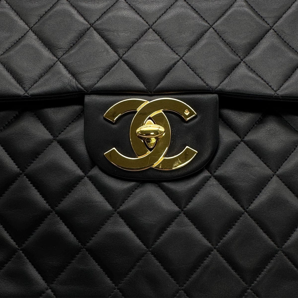 Luxury Promise Japan VINTAGE CHANEL MAXI MATELASSE 34 CHAIN SHOULDER BAG BLACK LAMB SKIN GOLD HARDWARE 90313536