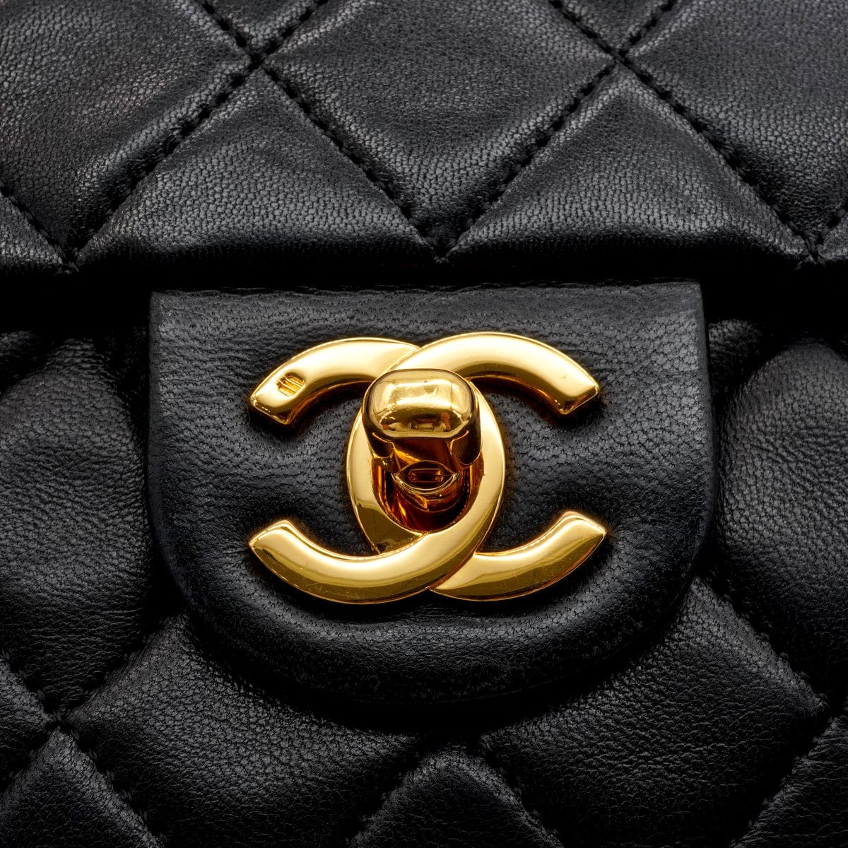 Luxury Promise Japan VINTAGE CHANEL MINI SQUARE 17 CHAIN SHOULDER BAG BLACK LAMB SKIN GOLD HARDWARE 90346665