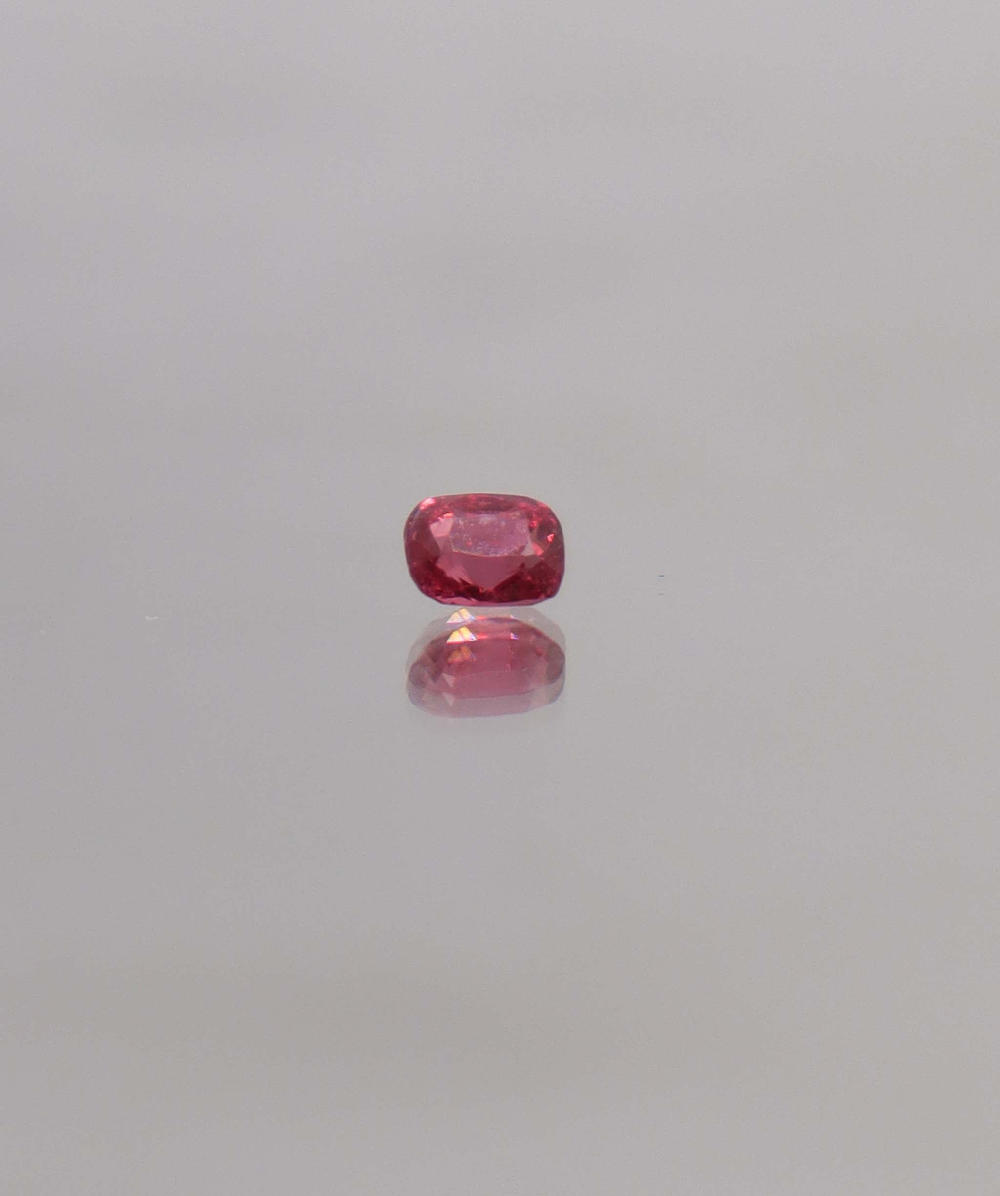 Luxury Promise 0.34ct Burmese red spinel DXBCS0976
