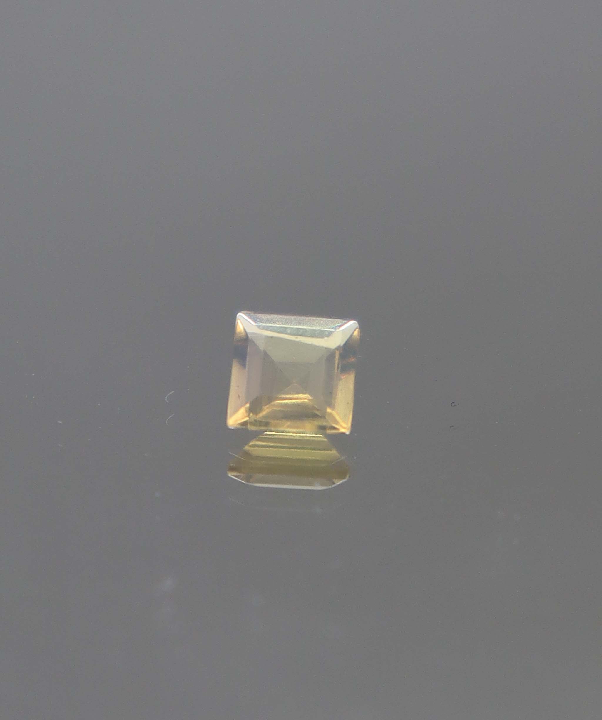 Luxury Promise 0.35ct Opal Round DXBCS2289