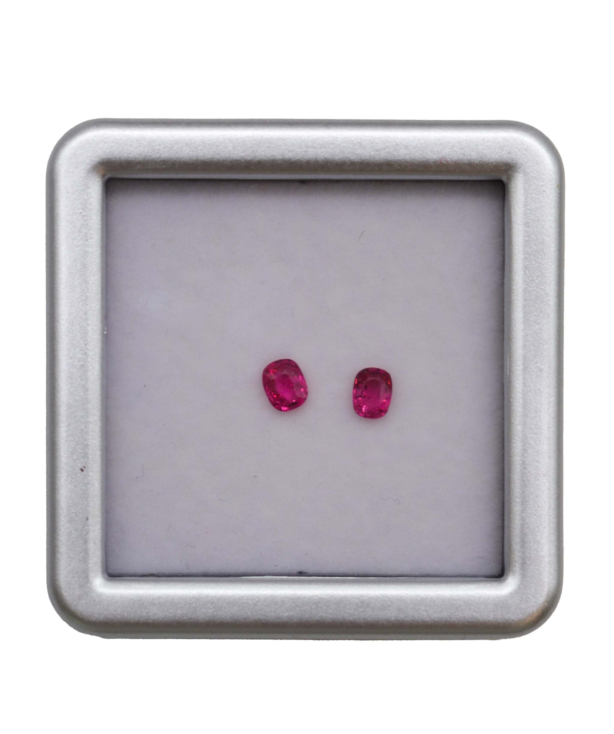 Luxury Promise 0.41ct Jedi Spinel PAIR DXBCD0728