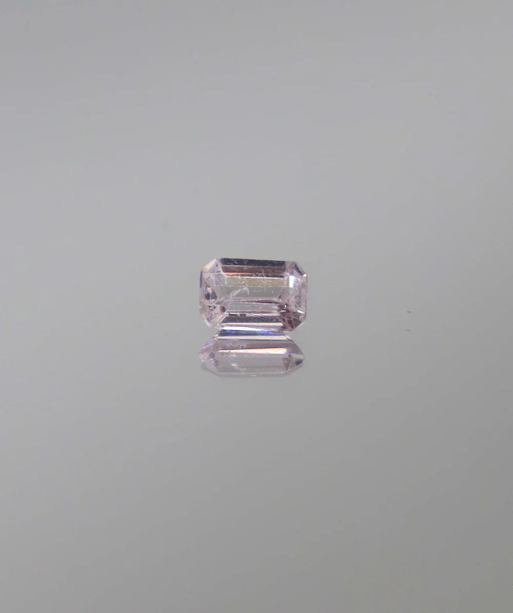 Luxury Promise 0.43ct Light Purple Spinel Emerald DXBCS3146