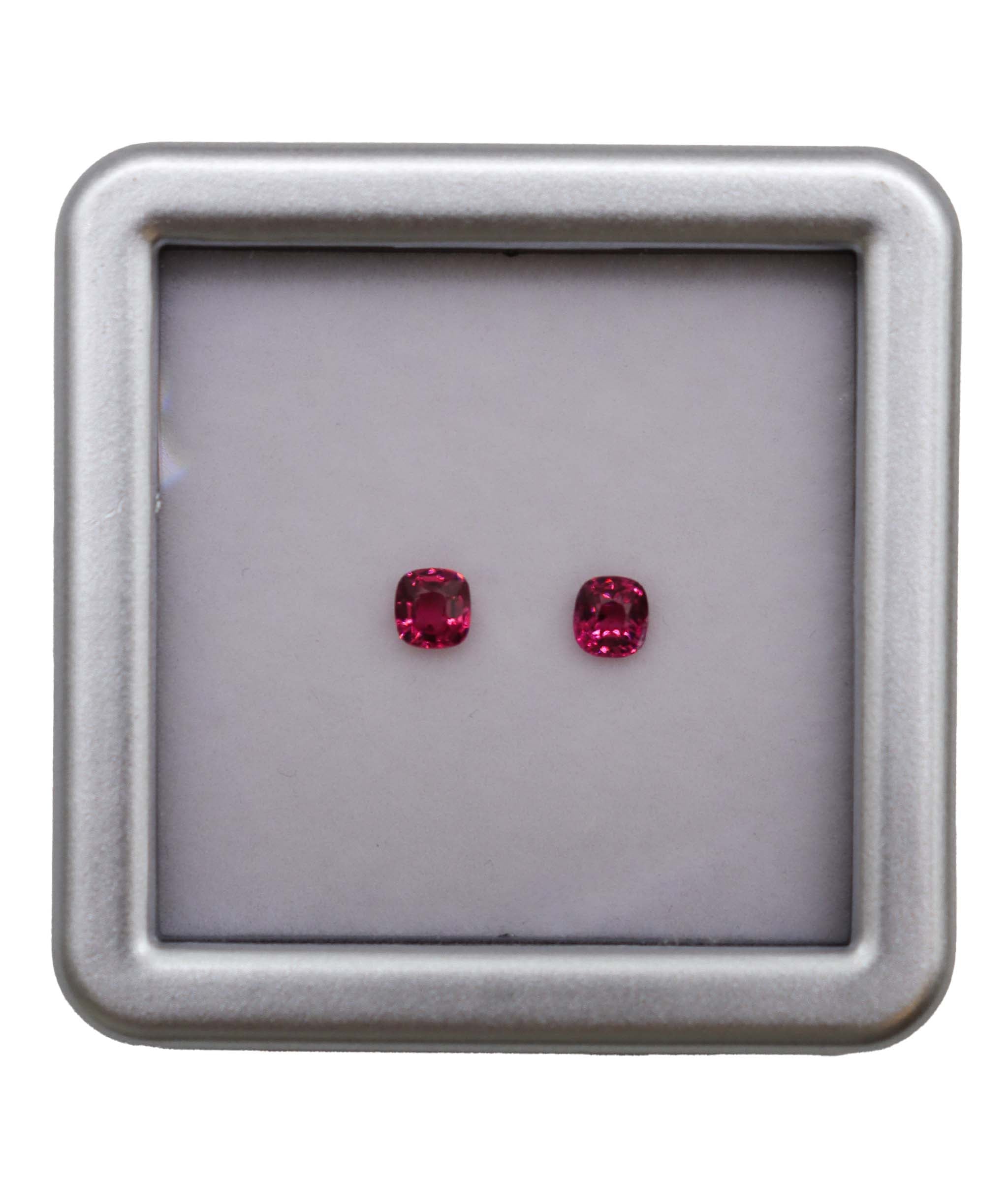 Luxury Promise 0.45ct Jedi Spinel PAIR DXBCD0726