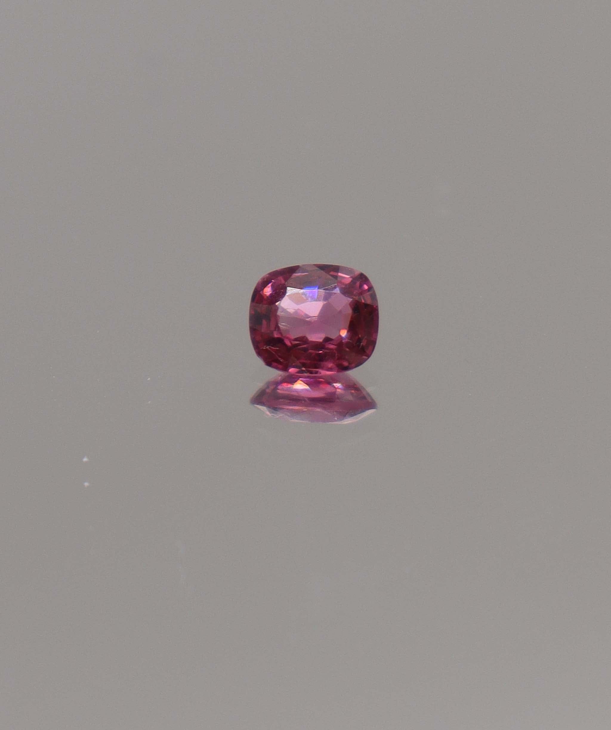 Luxury Promise 0.53ct Pink Spinel DXBCS0989