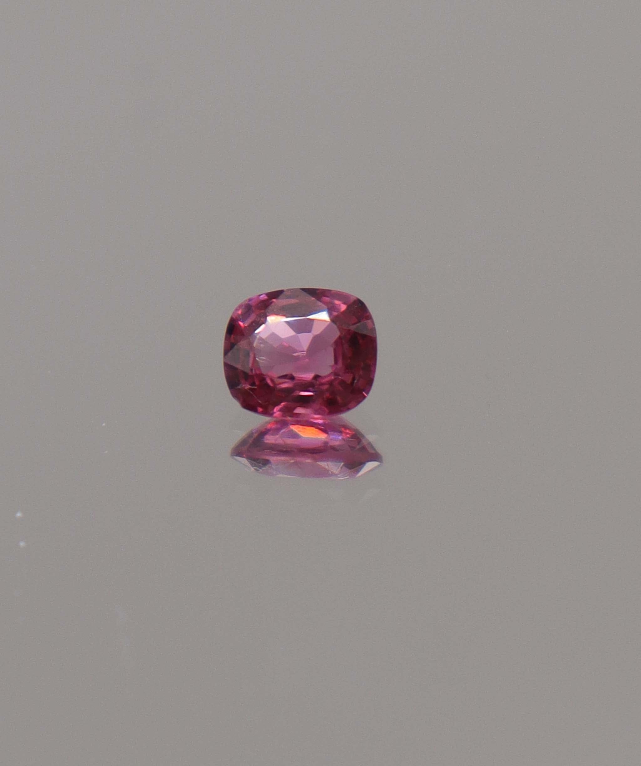 Luxury Promise 0.53ct Pink Spinel DXBCS0989