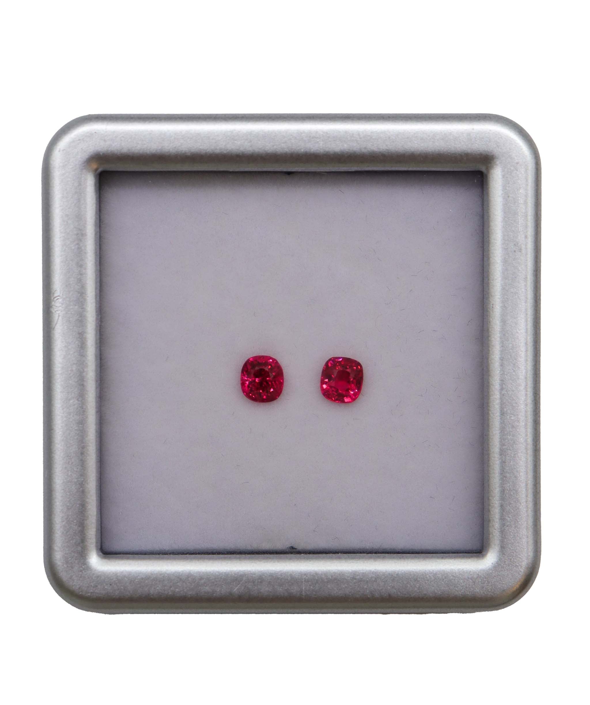 Luxury Promise 0.57ct Jedi Spinel PAIR DXBCD0727