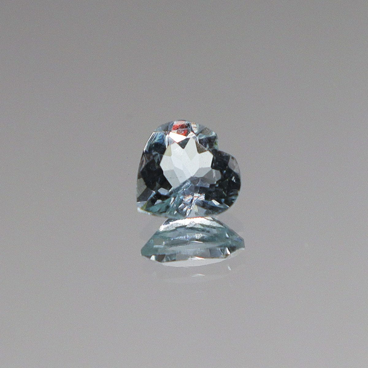 Luxury Promise 0.58ct Aquamarine heart DXBCD0939