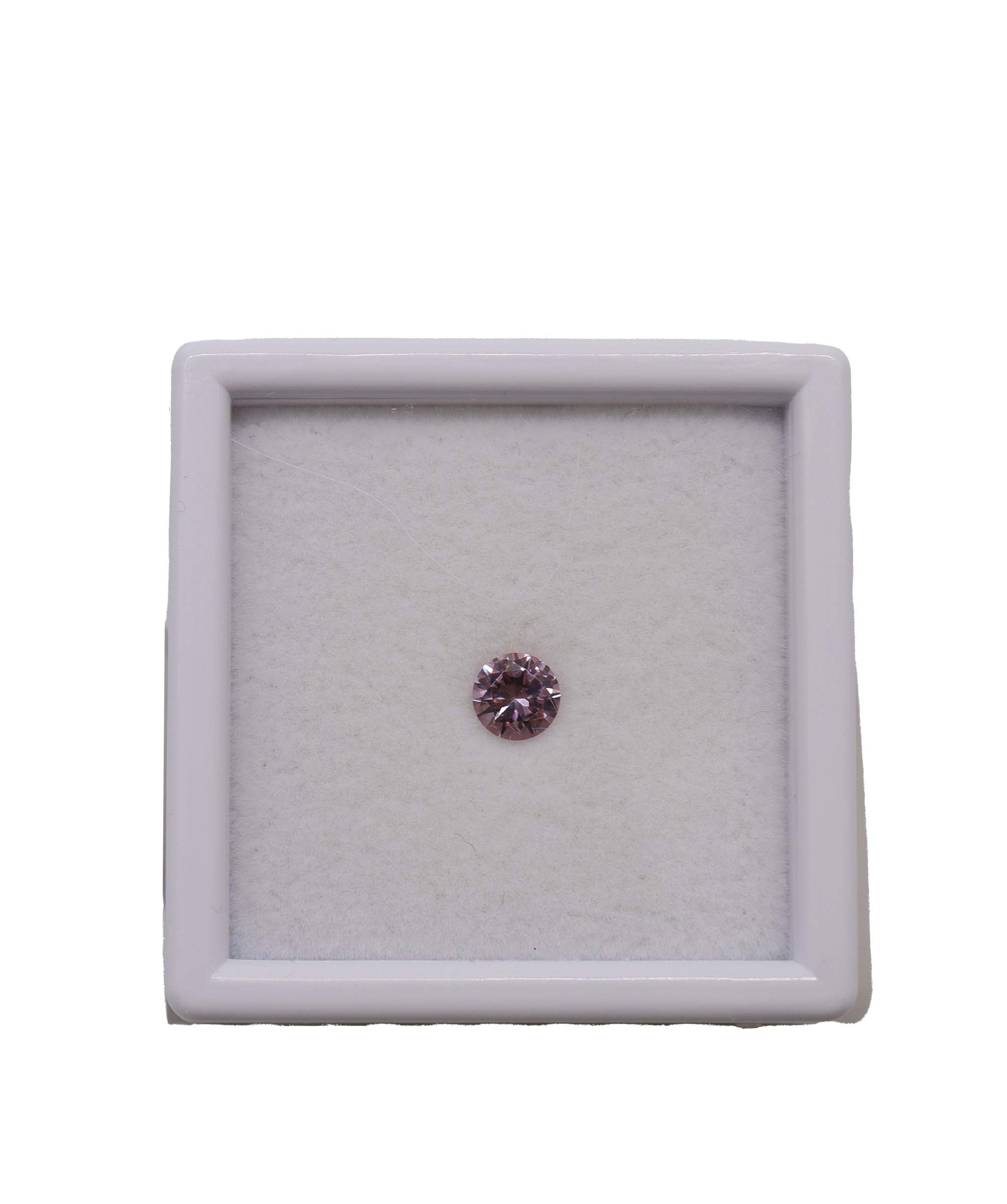 Luxury Promise 0.63ct Malaya garnet round shape 58