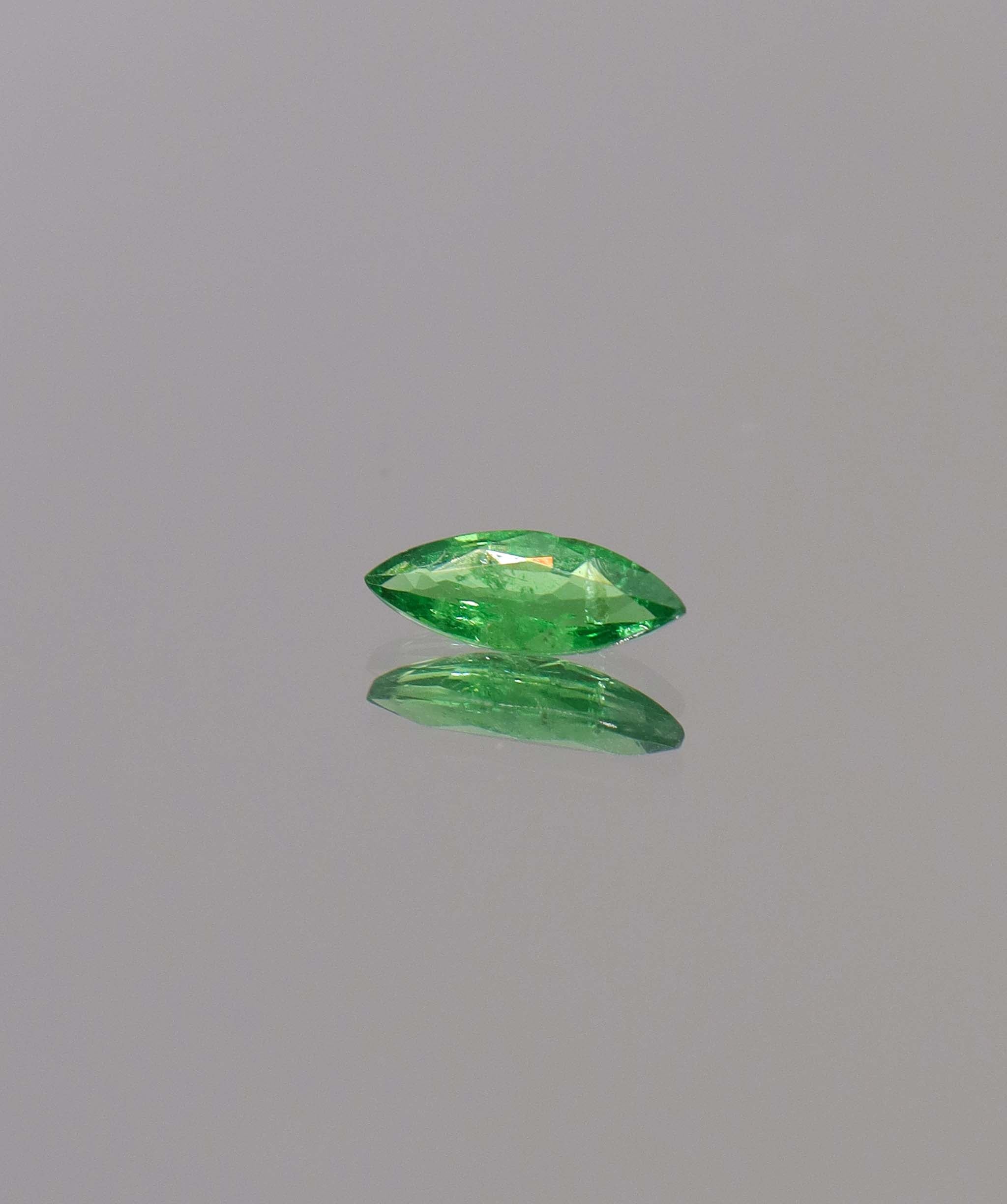 Luxury Promise 0.65ct Marquise Tsavorite DXBCS1163