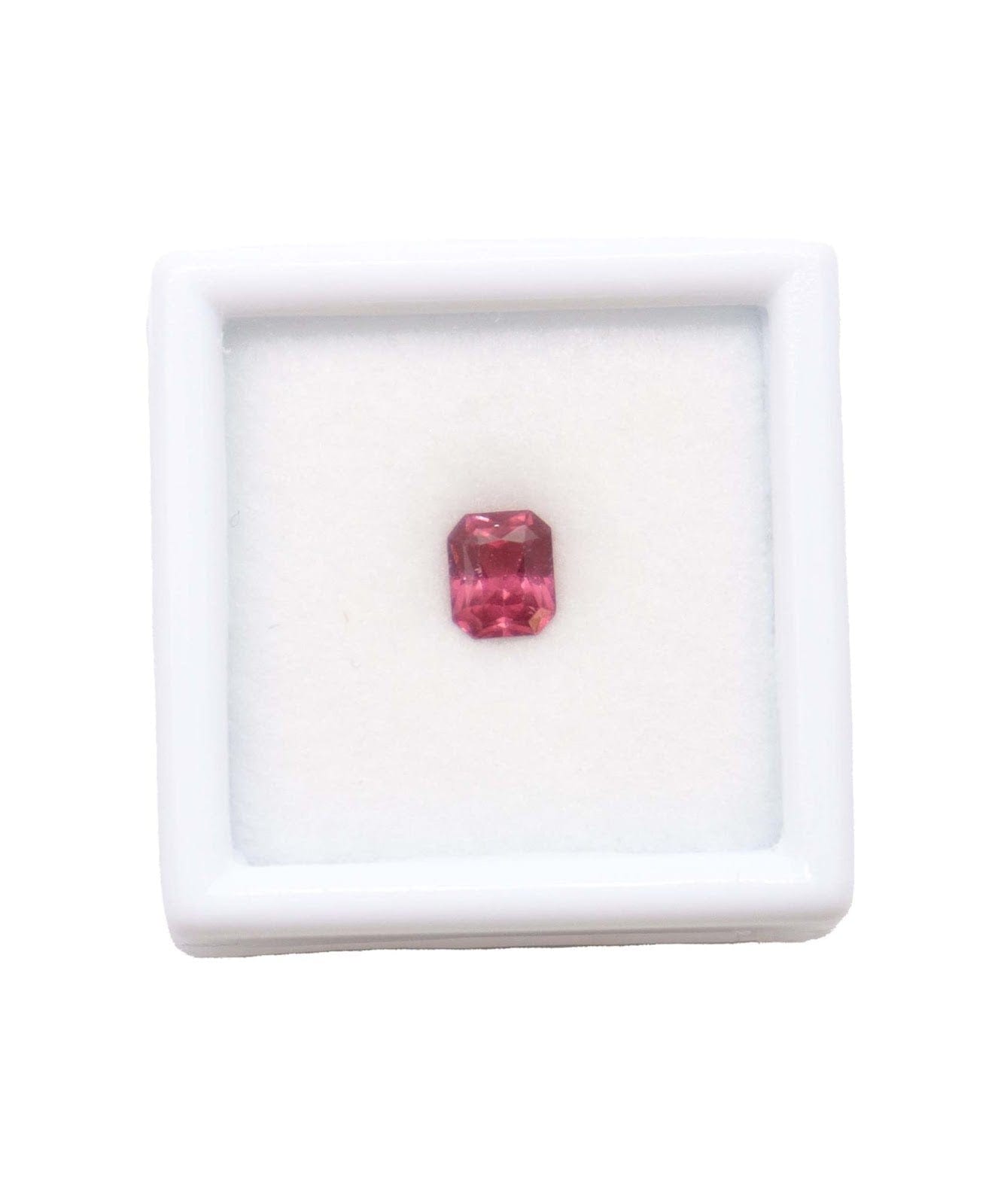 Luxury Promise 0.65CT NATURAL GARNET MS 8877-63