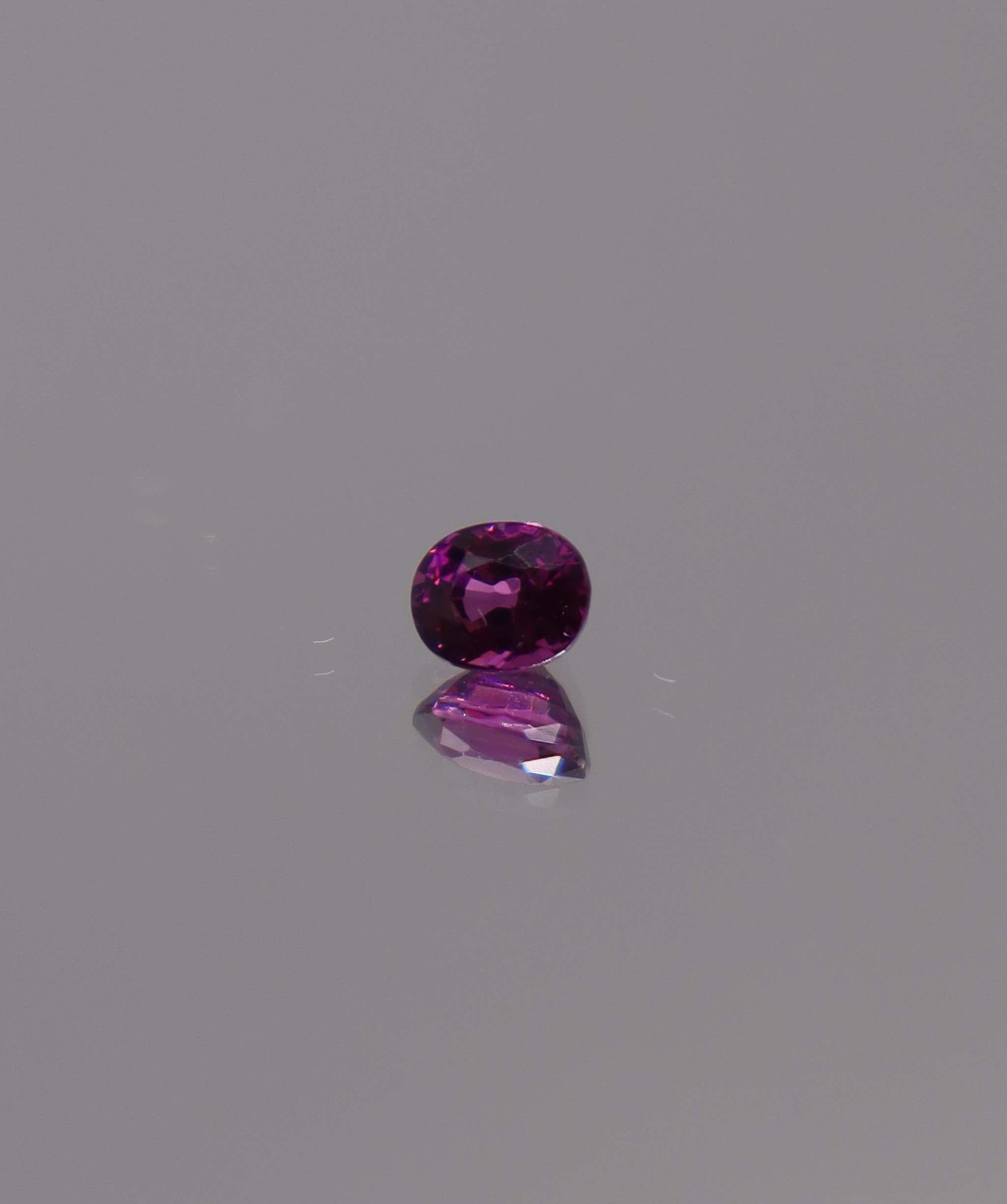 Luxury Promise 0.65ct Purple Rhodolite Garnet Oval DXBS5958
