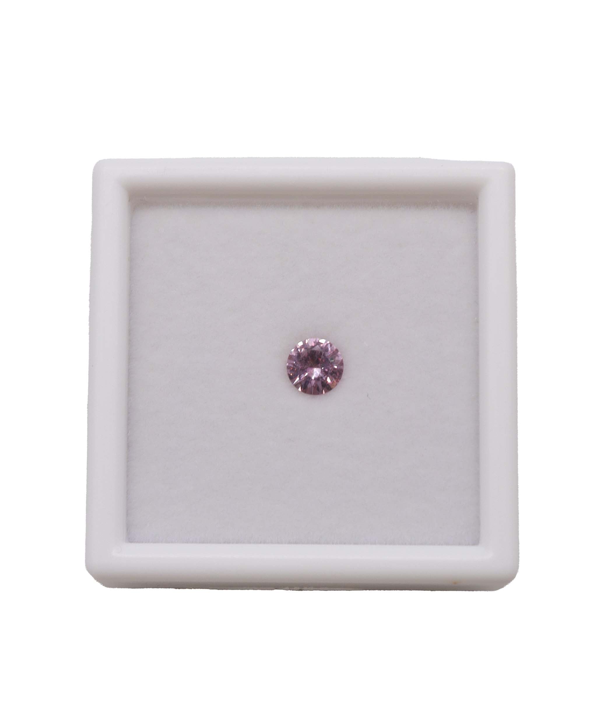 Luxury Promise 0.66ct Malaya garnet round shape 11