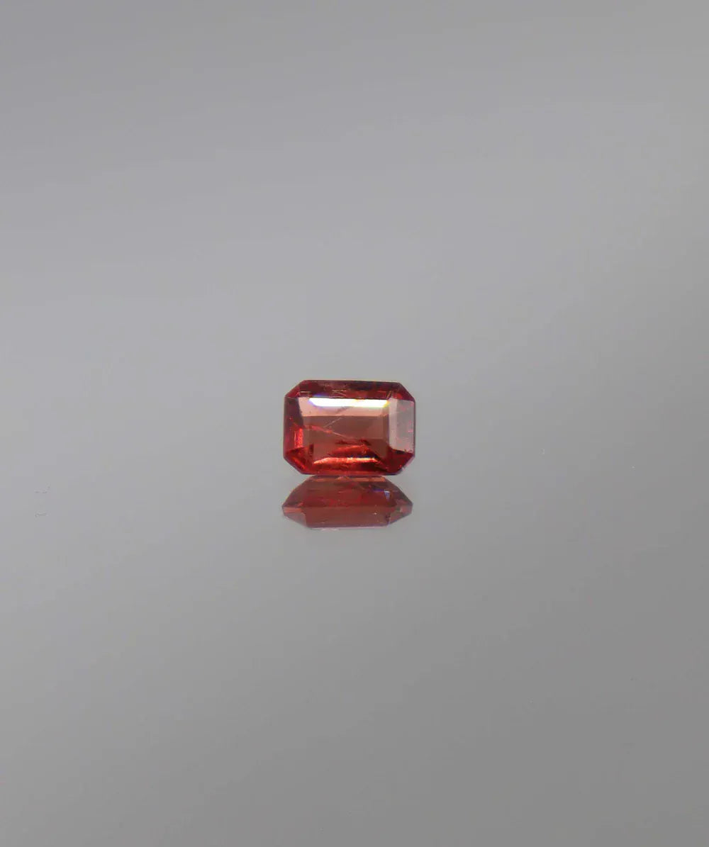 Luxury Promise 0.66ct Red OrangeSpinel Emerald DXBCS3143