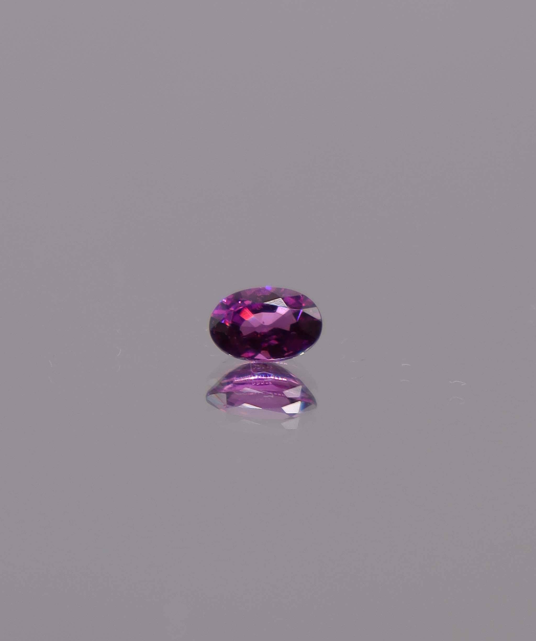 Luxury Promise 0.67ct Purple Rhodolite Garnet Oval DXBS6017