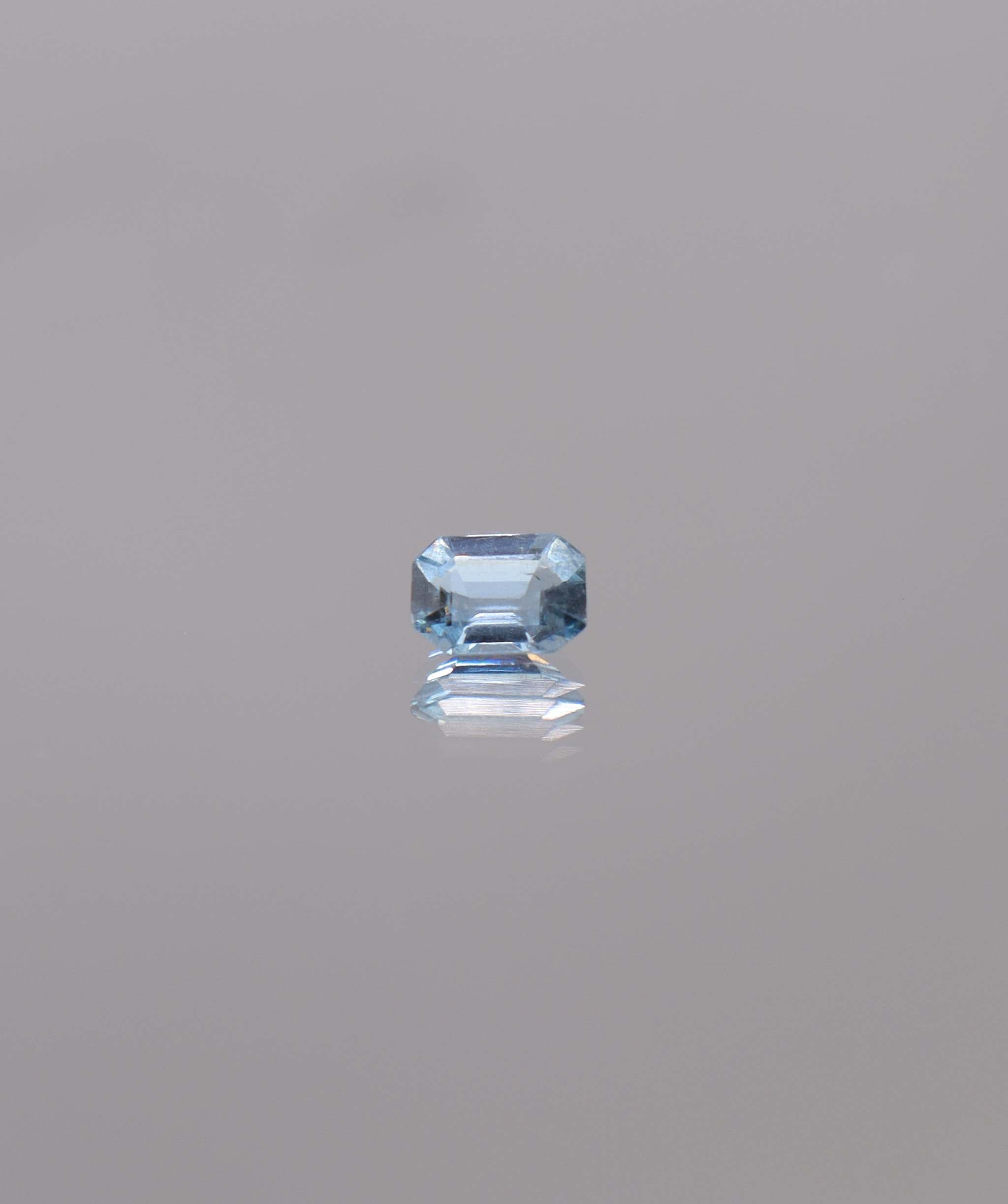 Luxury Promise 0.73ct Santa Maria Aquamarine 8 DXBS5036