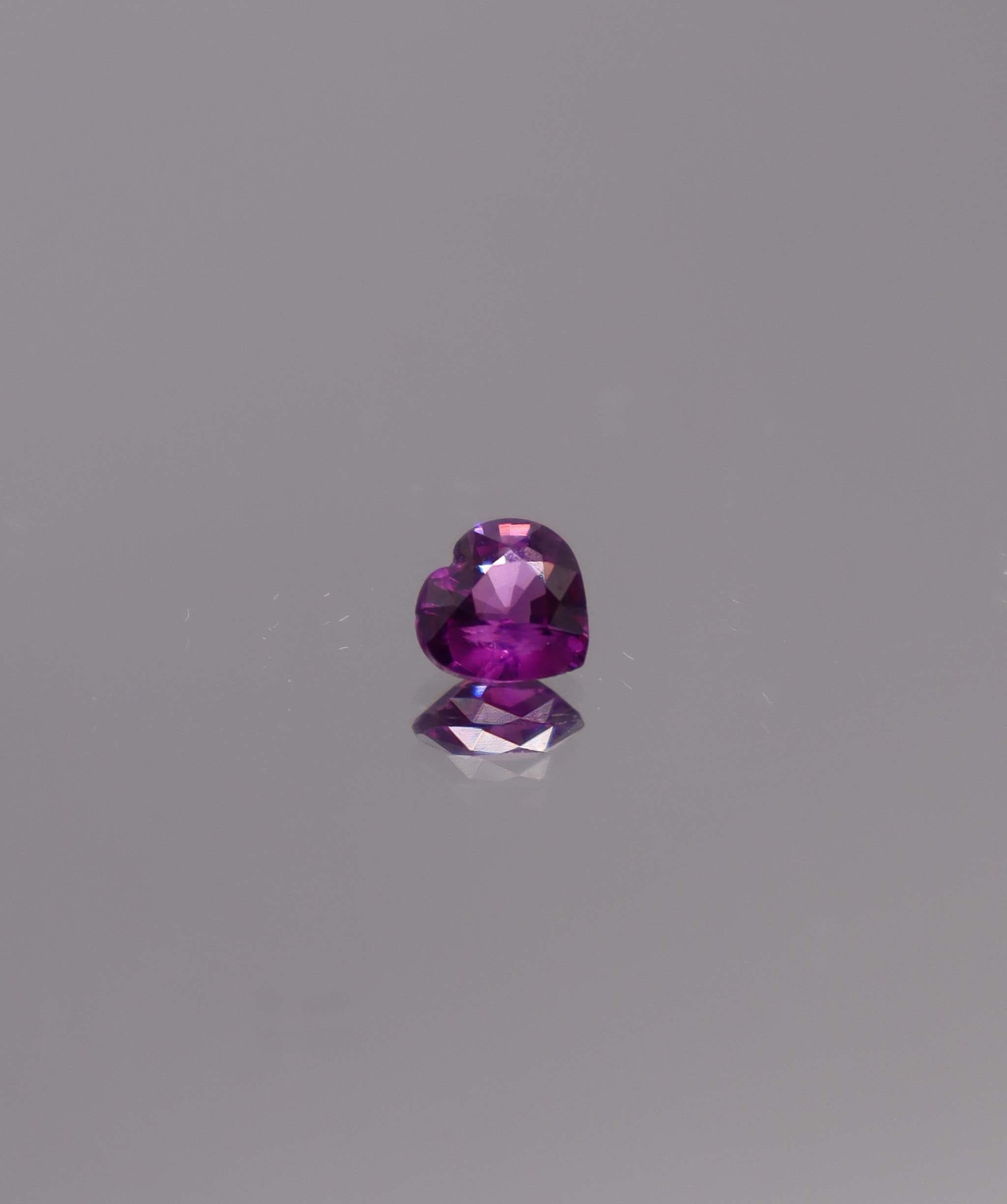 Luxury Promise 0.74ct Purple Rhodolite Garnet Heart DXBS6008
