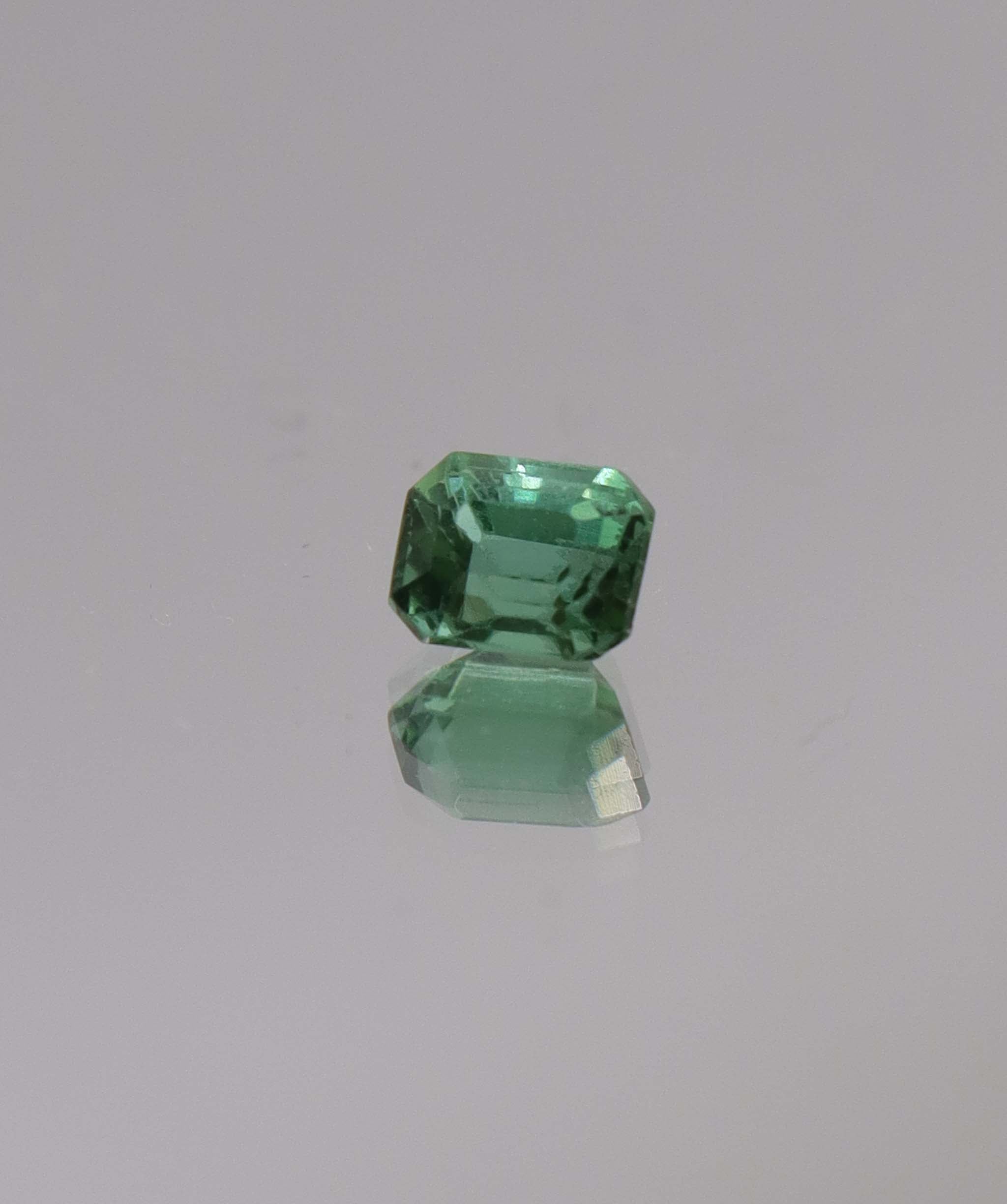 Luxury Promise 0.75ct Lagoon Tourmaline Single DXBCS1023