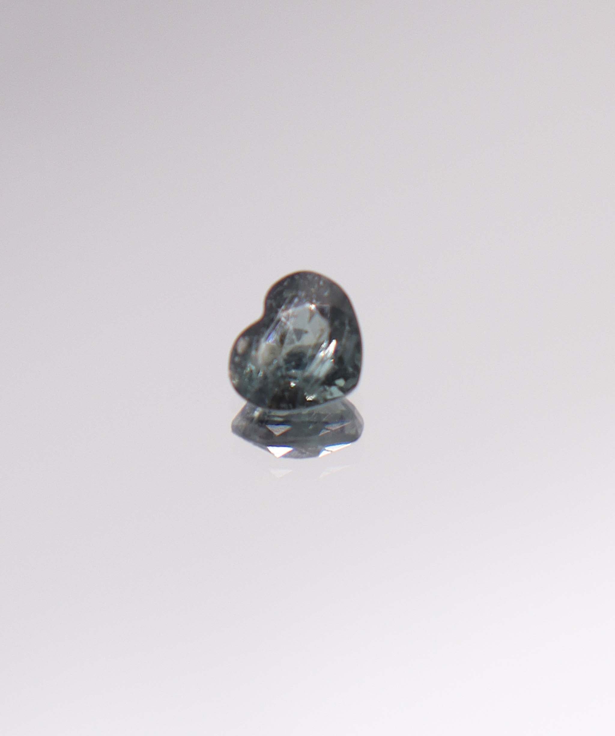 Luxury Promise 0.76ct blue heart spinel DXBCD1123