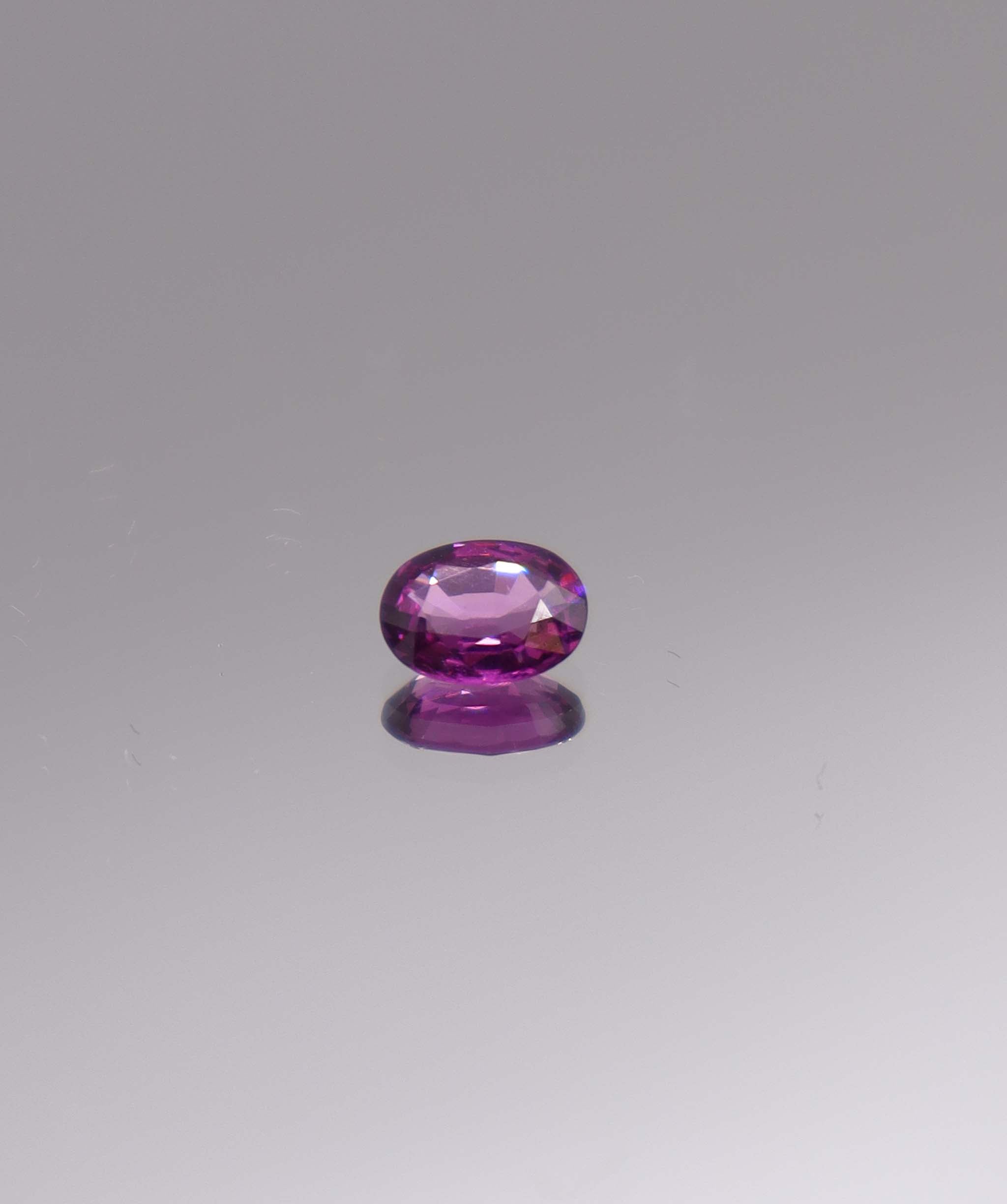 Luxury Promise 0.76ct Purple Rhodolite Garnet Oval DXBS5971
