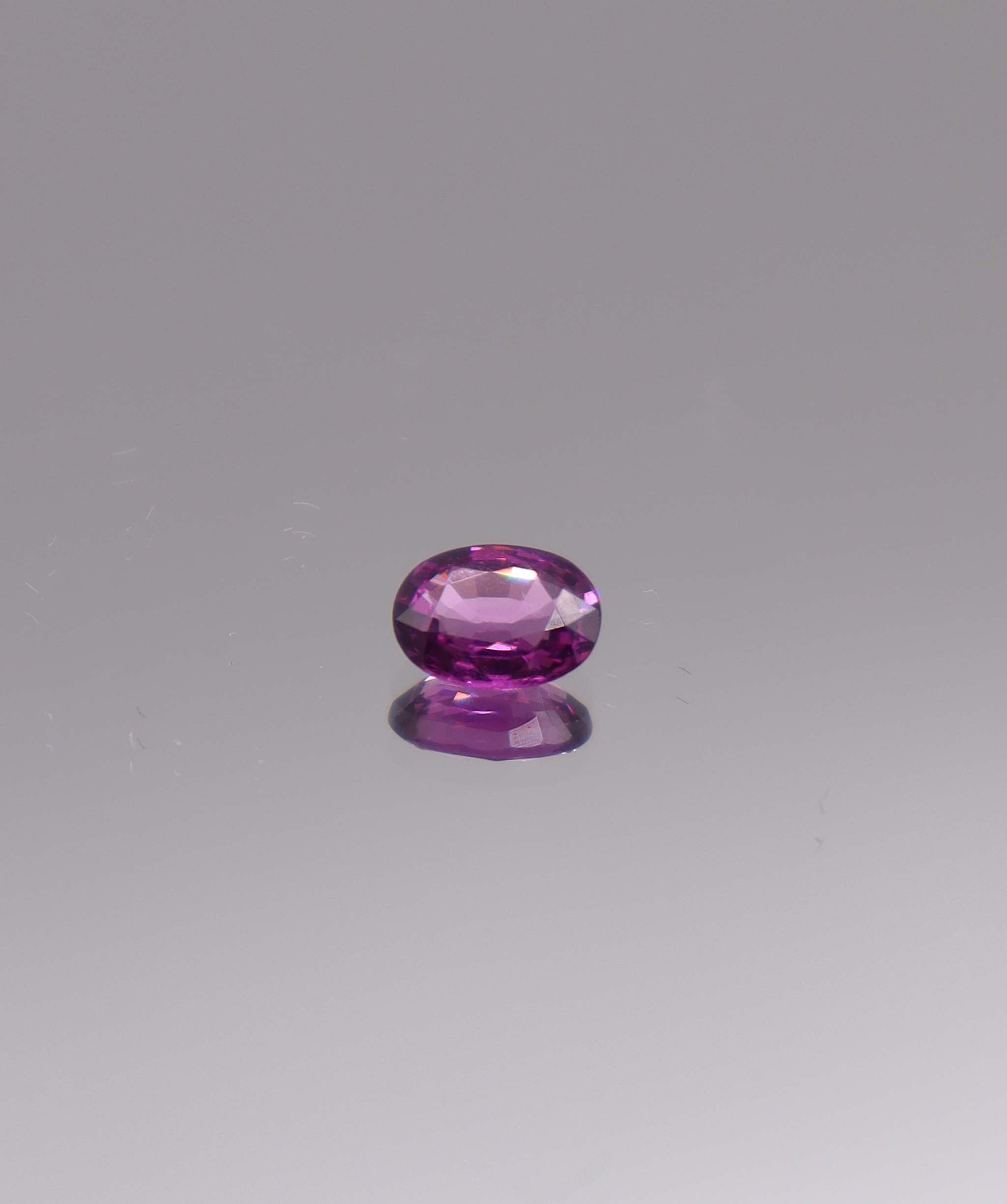 Luxury Promise 0.76ct Purple Rhodolite Garnet Oval DXBS5971