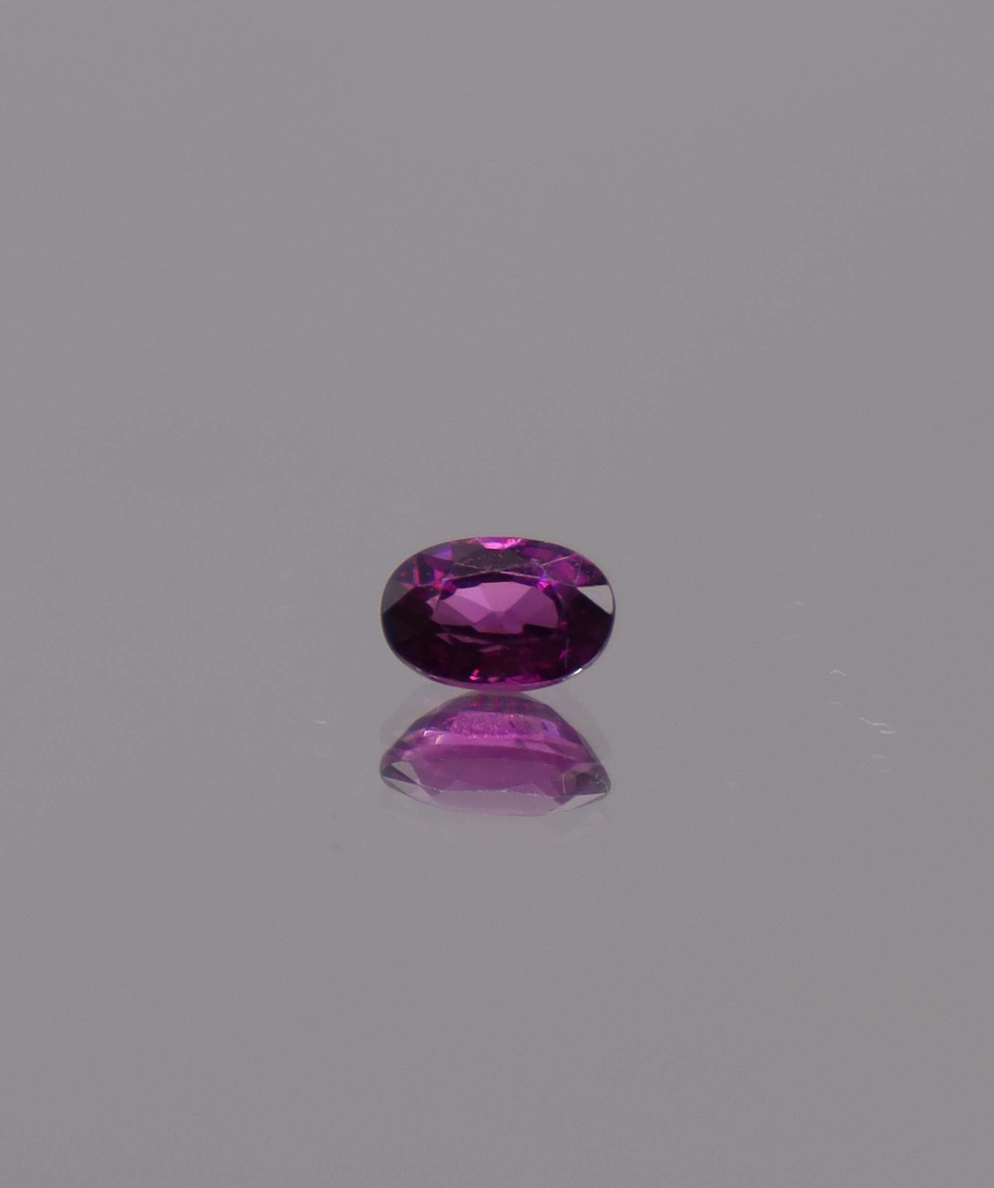 Luxury Promise 0.76ct Purple Rhodolite Garnet Oval DXBS6035