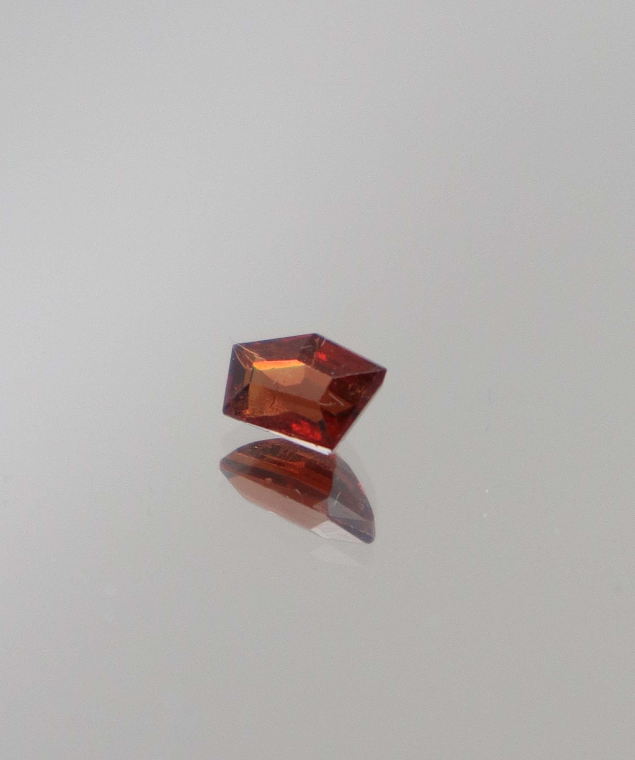 Luxury Promise 0.76ct Red Spinel Custom cut DXBCD1353