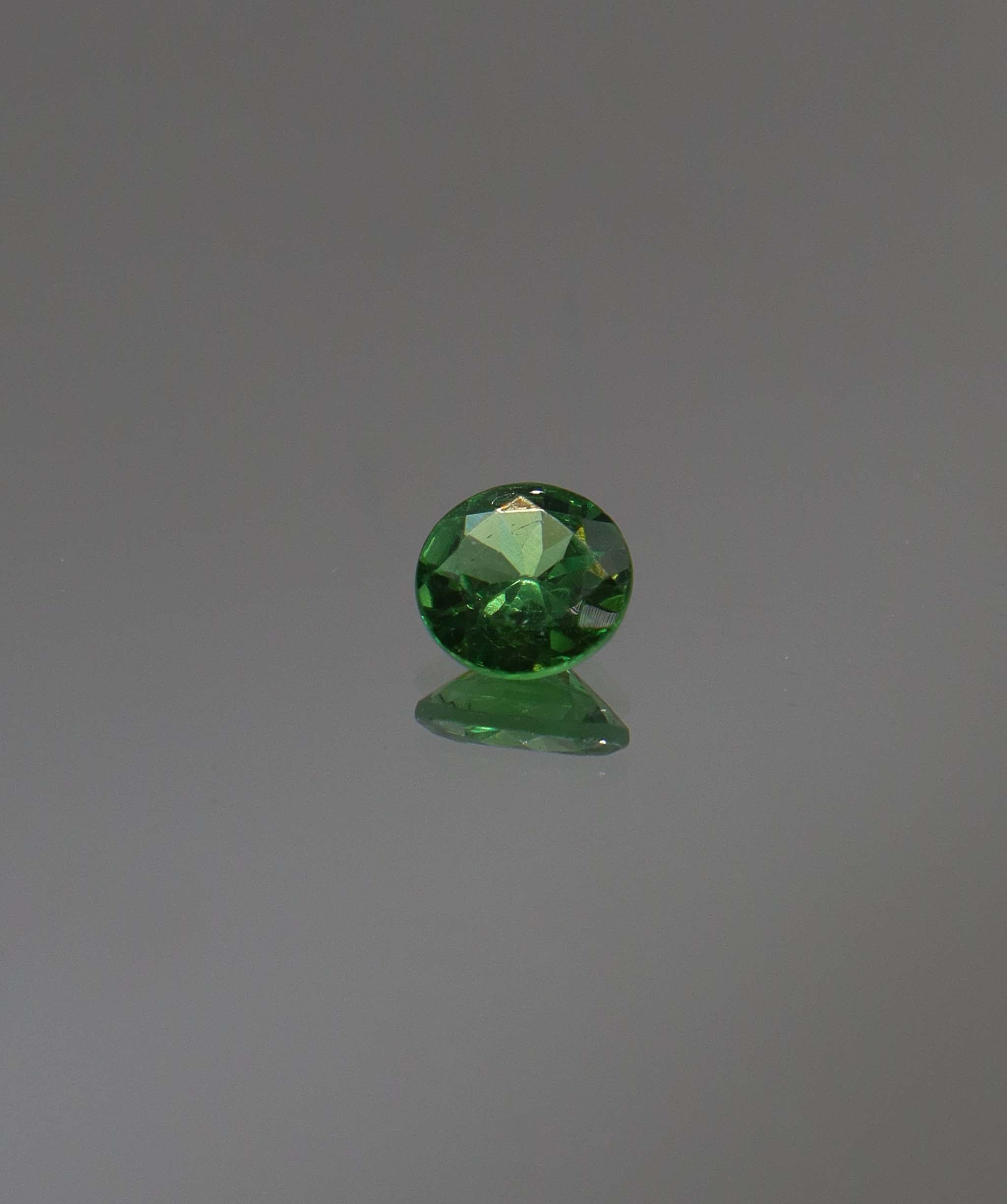 Luxury Promise 0.78ct Kijani Tsavorite DXBS5050