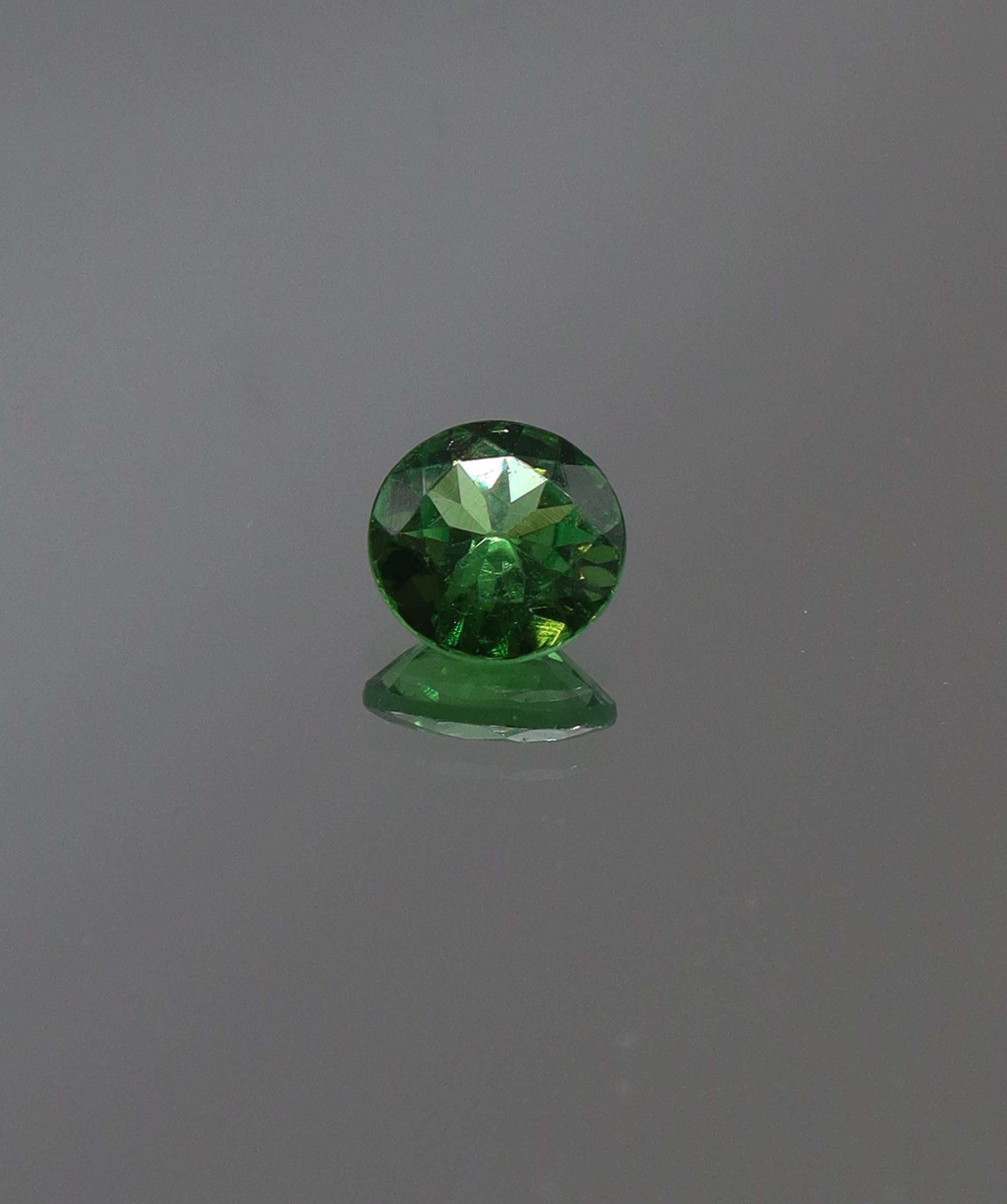 Luxury Promise 0.78ct Kijani Tsavorite DXBS5050