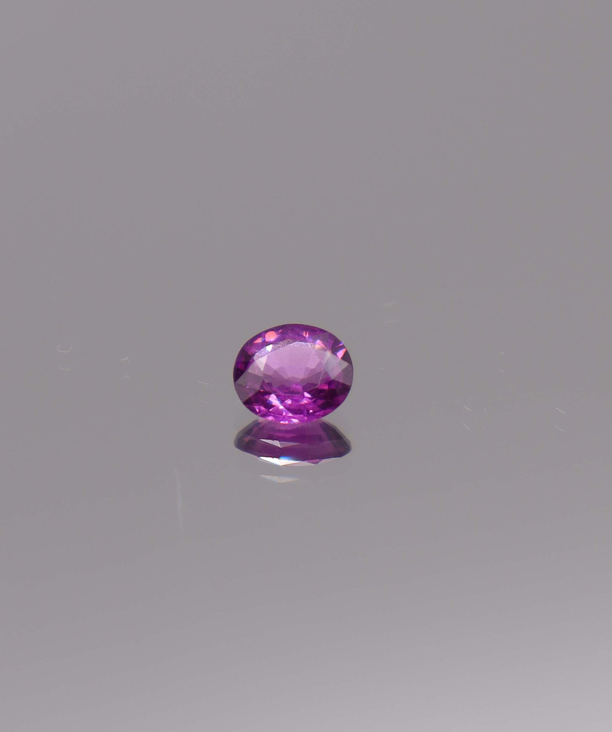 Luxury Promise 0.81ct Purple Rhodolite Garnet Oval DXBS6041