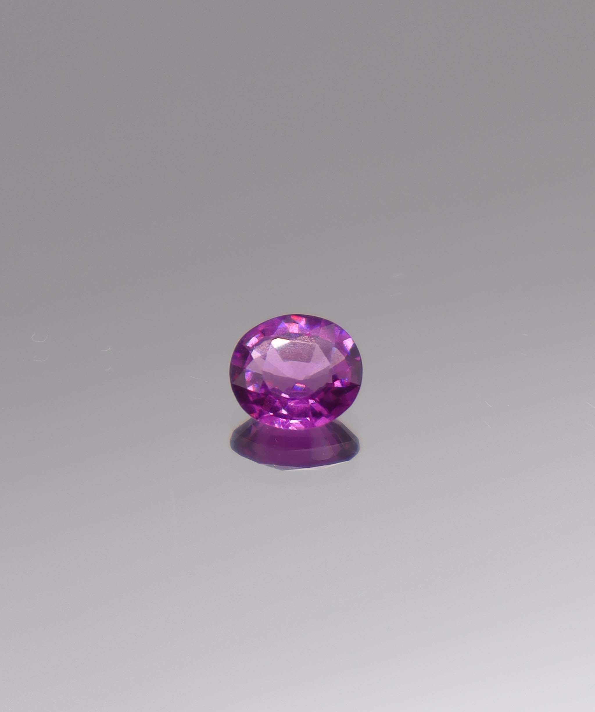 Luxury Promise 0.81ct Purple Rhodolite Garnet Oval DXBS6041