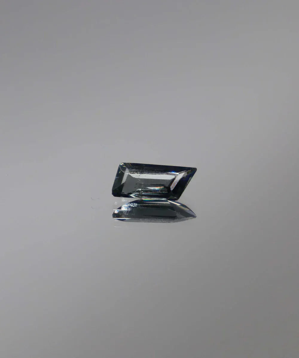 Luxury Promise 0.83ct Gray Spinel Custom cut DXBCS3140