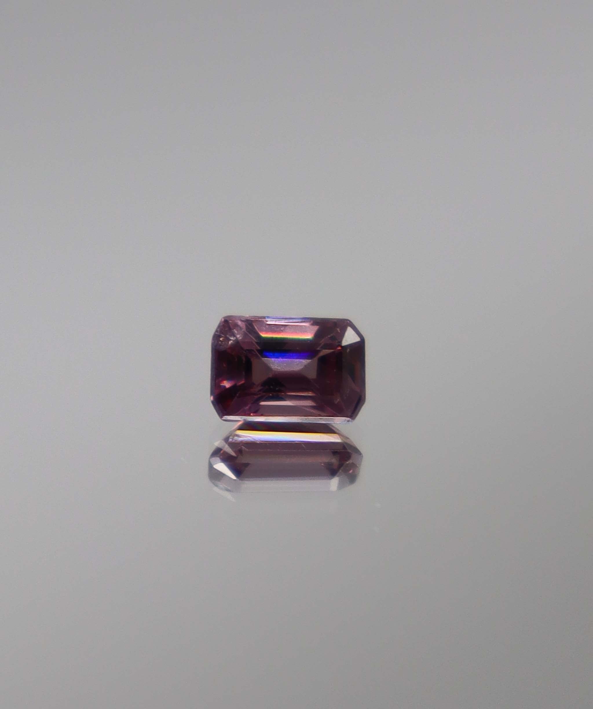 Luxury Promise 0.83ct Purple Spinel Emerald DXBCD1288