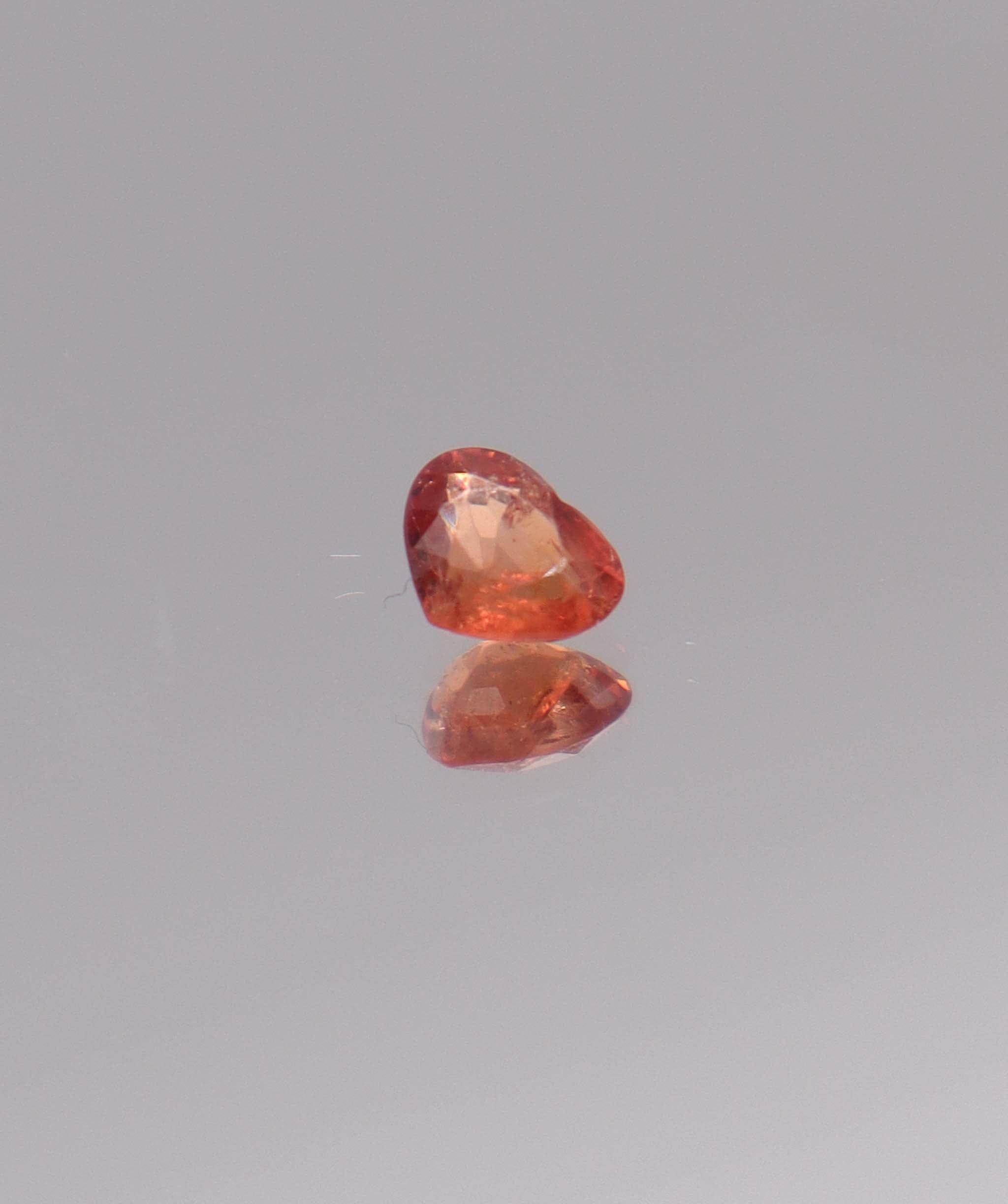 Luxury Promise 0.83ct sunset heart spinel DXBCD1096