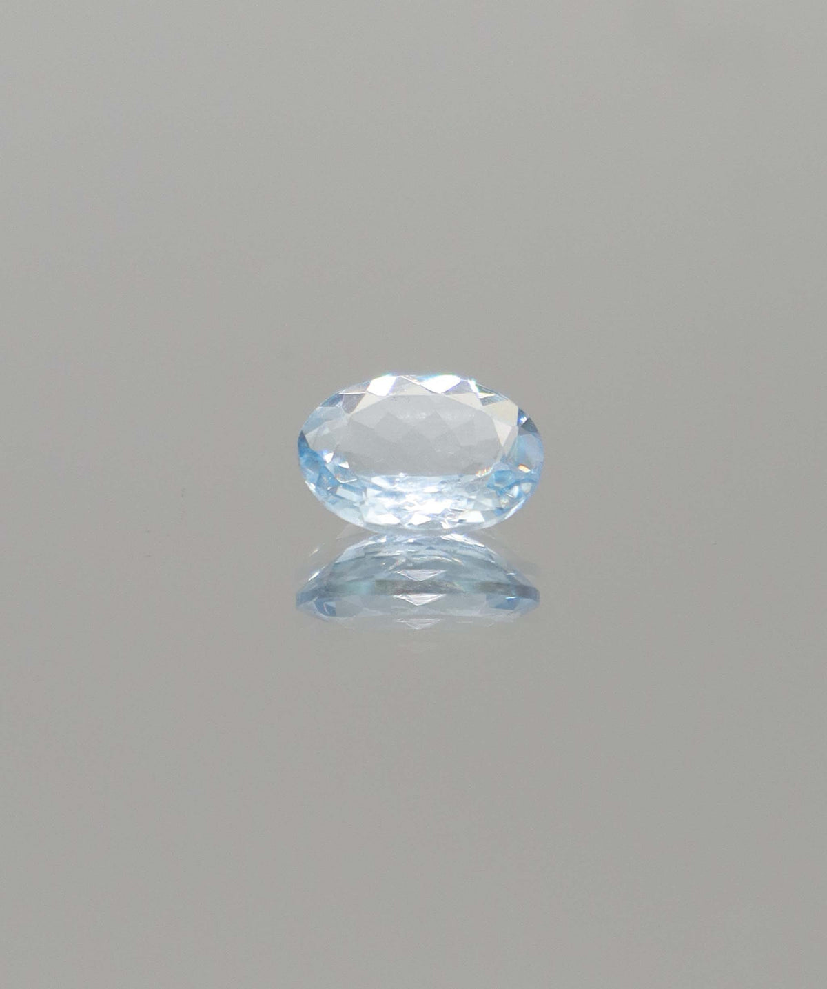 Luxury Promise 0.85ct Oval Aquamarine DXBS6617