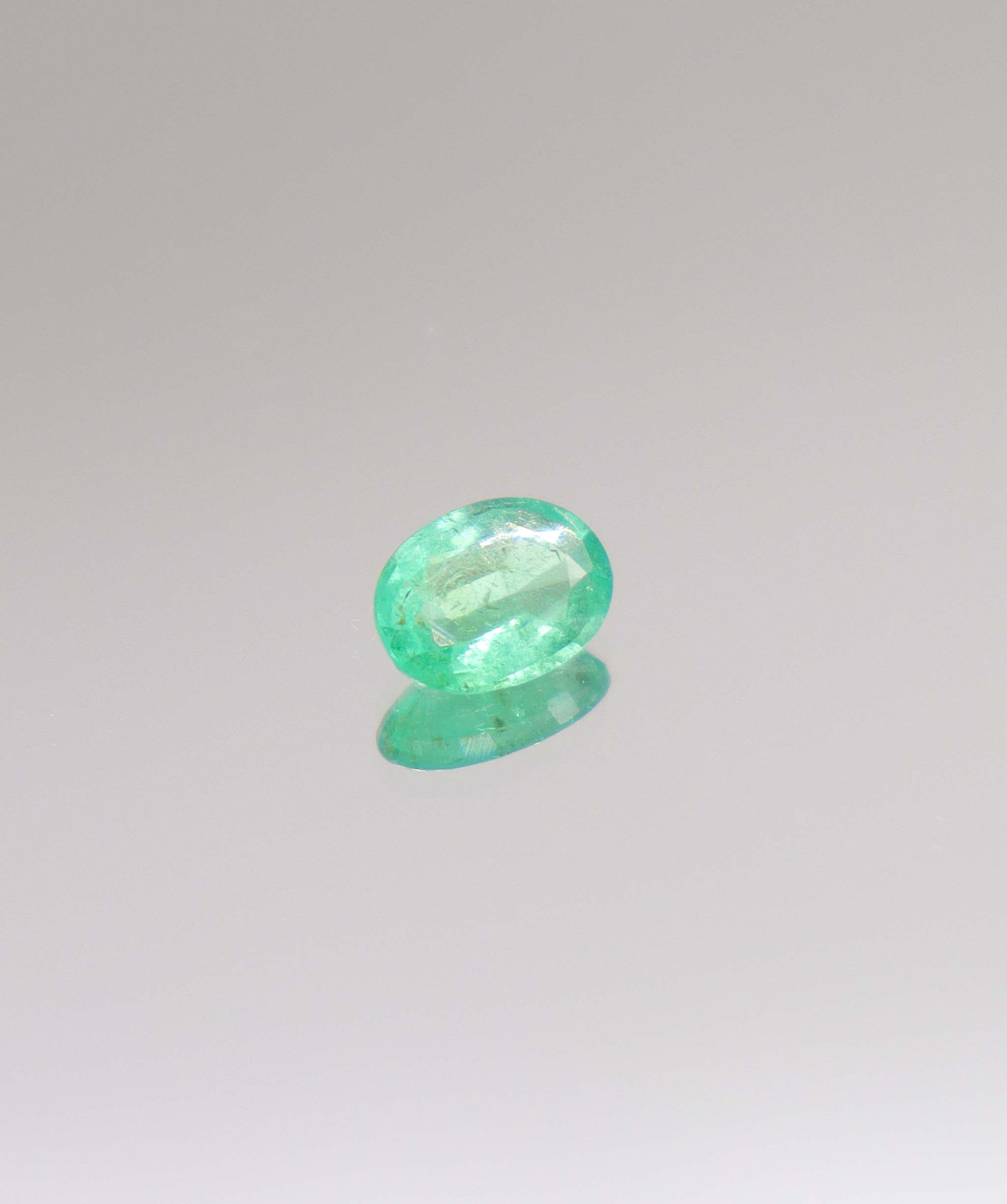 Luxury Promise 0.86ct Columbian Emeralds DXBCS0025