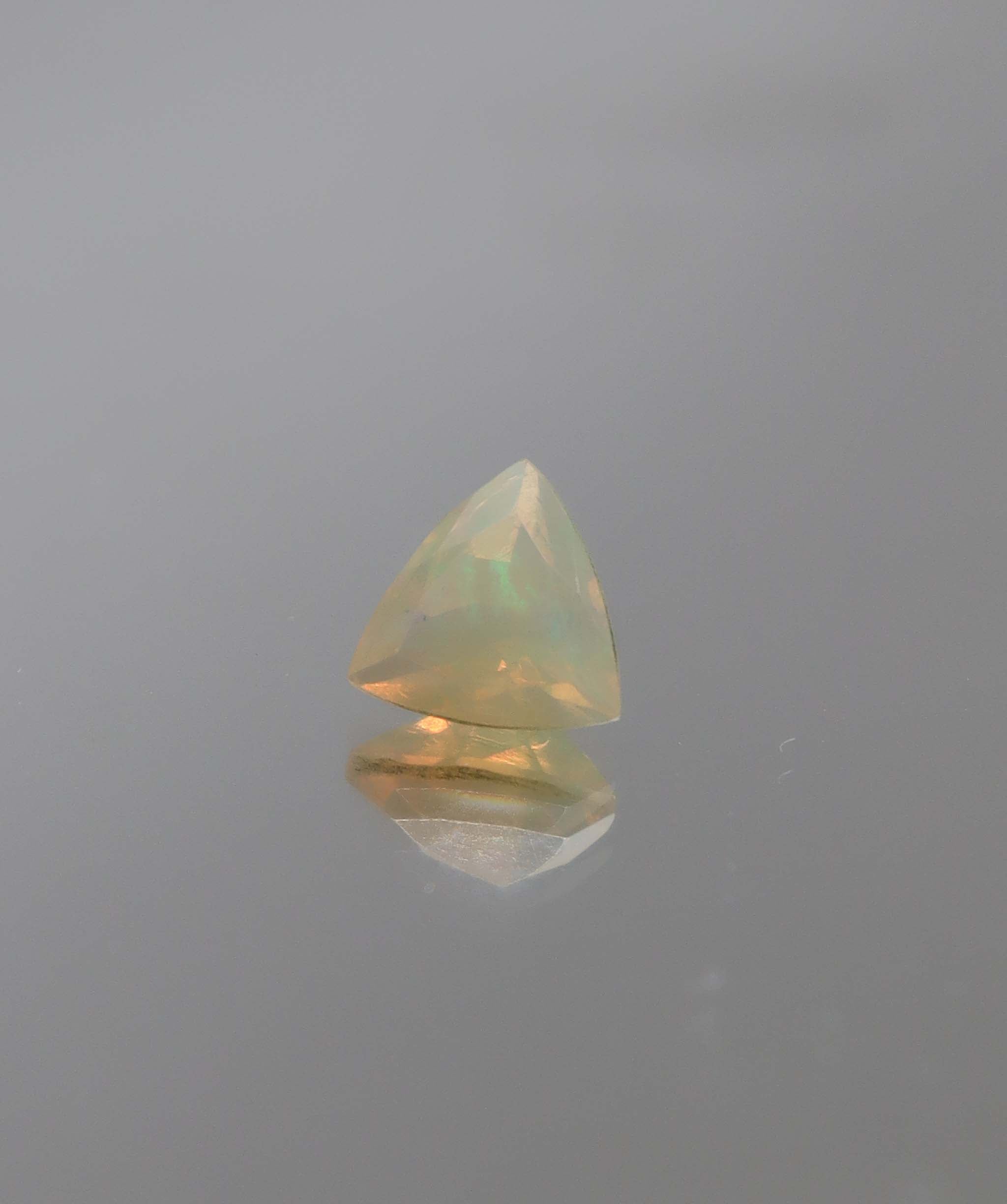 Luxury Promise 0.87ct Opal Trillion DXBCS2294