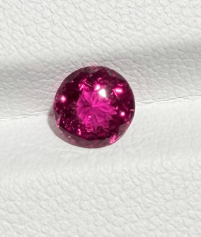 Luxury Promise 0.90ct Purple copper bearing tourmaline DXBCS3895