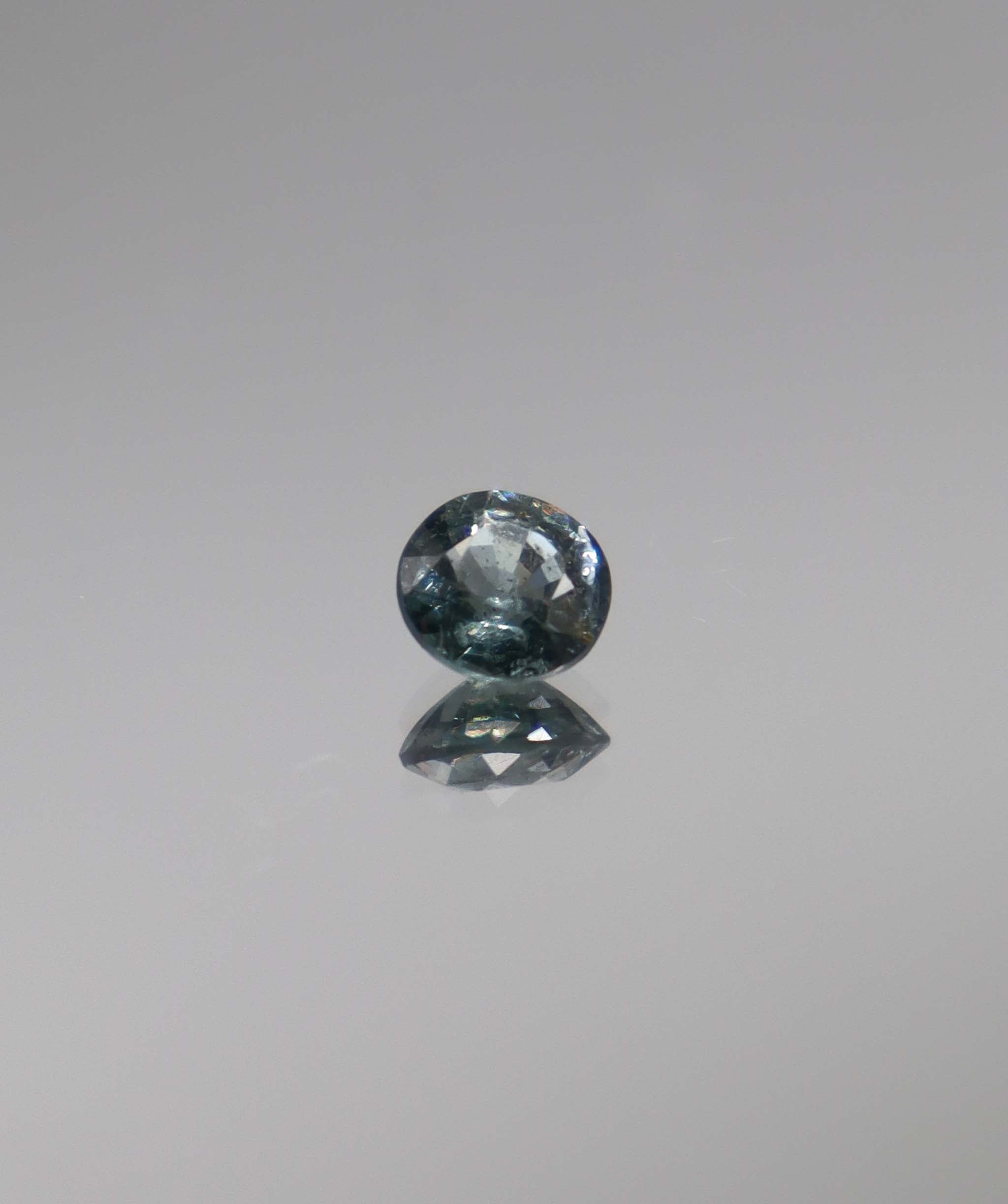 Luxury Promise 0.91ct Gray Spinel Round DXBCD1318
