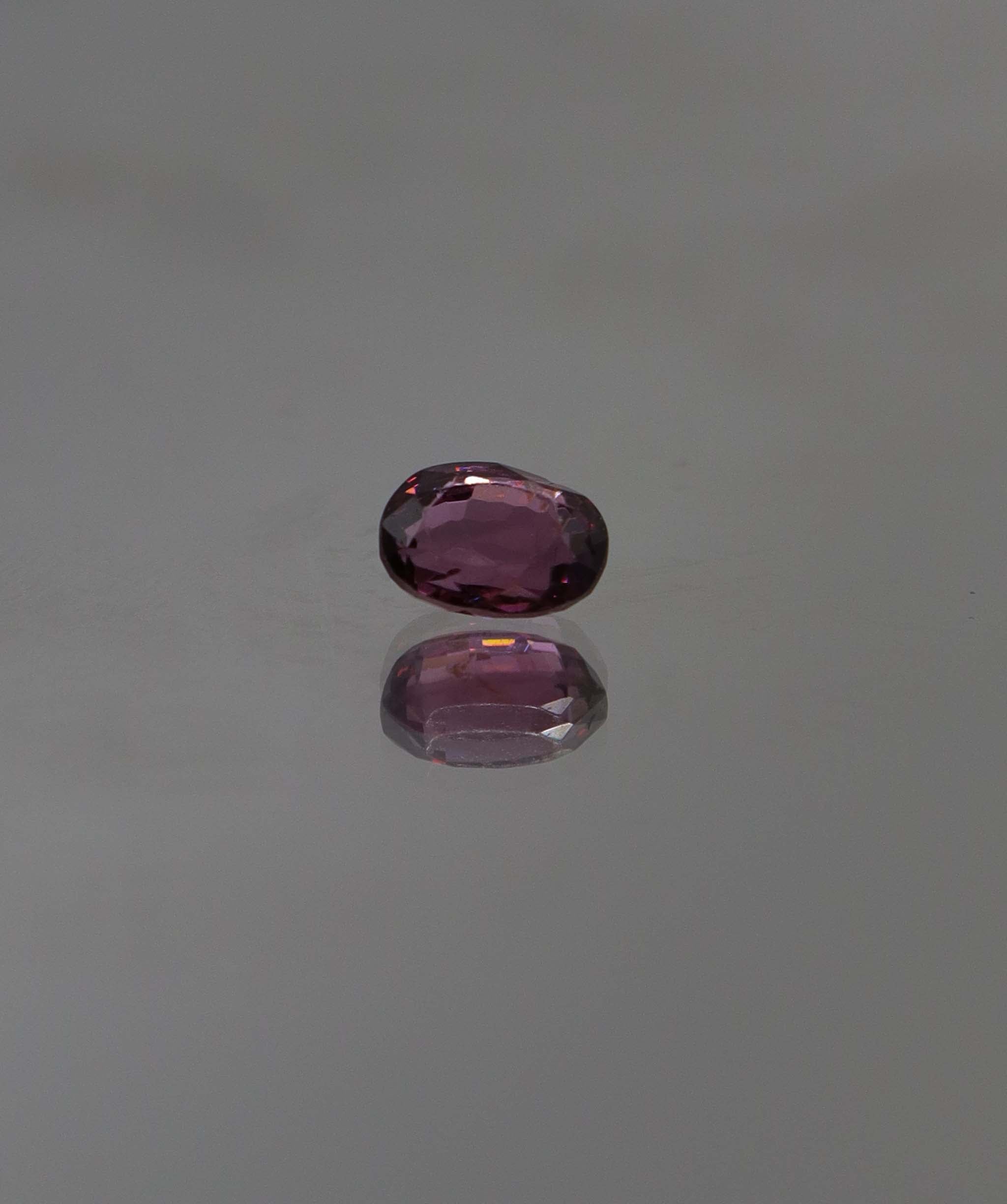 Luxury Promise 0.92ct Burma Red Spinel DXBCS0275