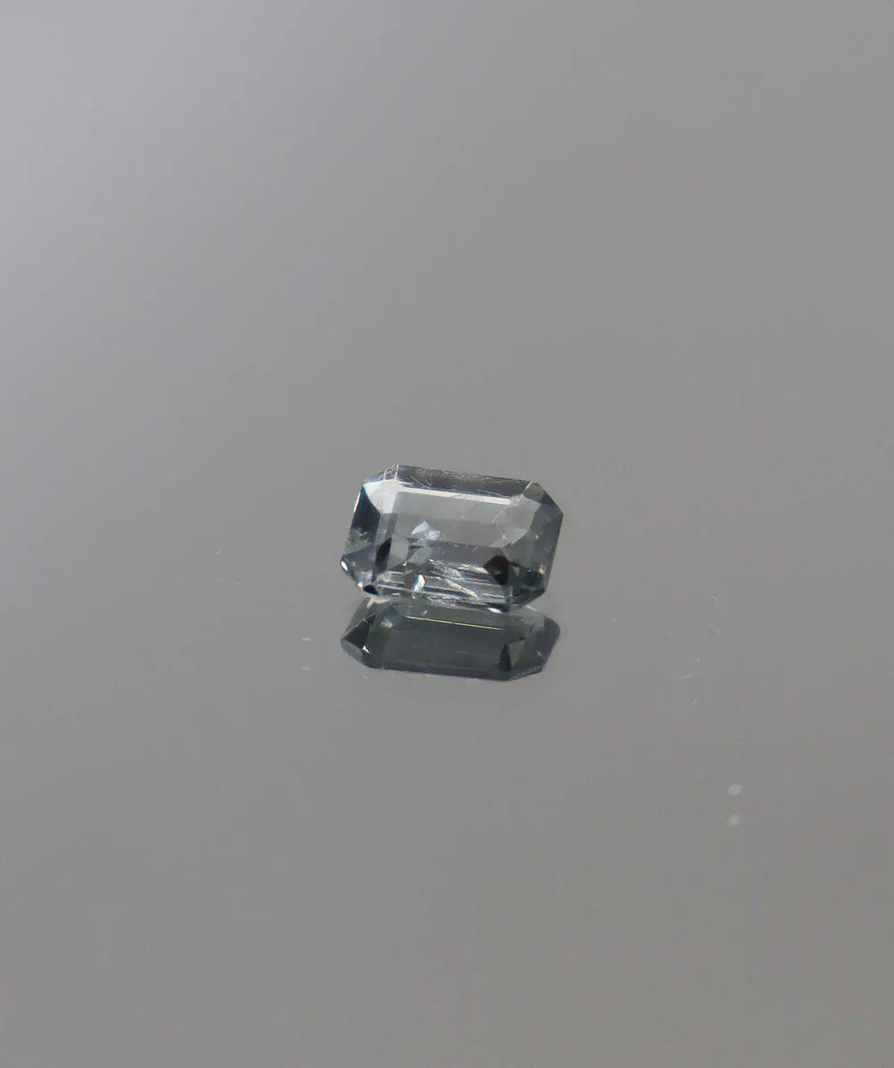 Luxury Promise 0.92ct Gray Spinel Emerald DXBCS3148