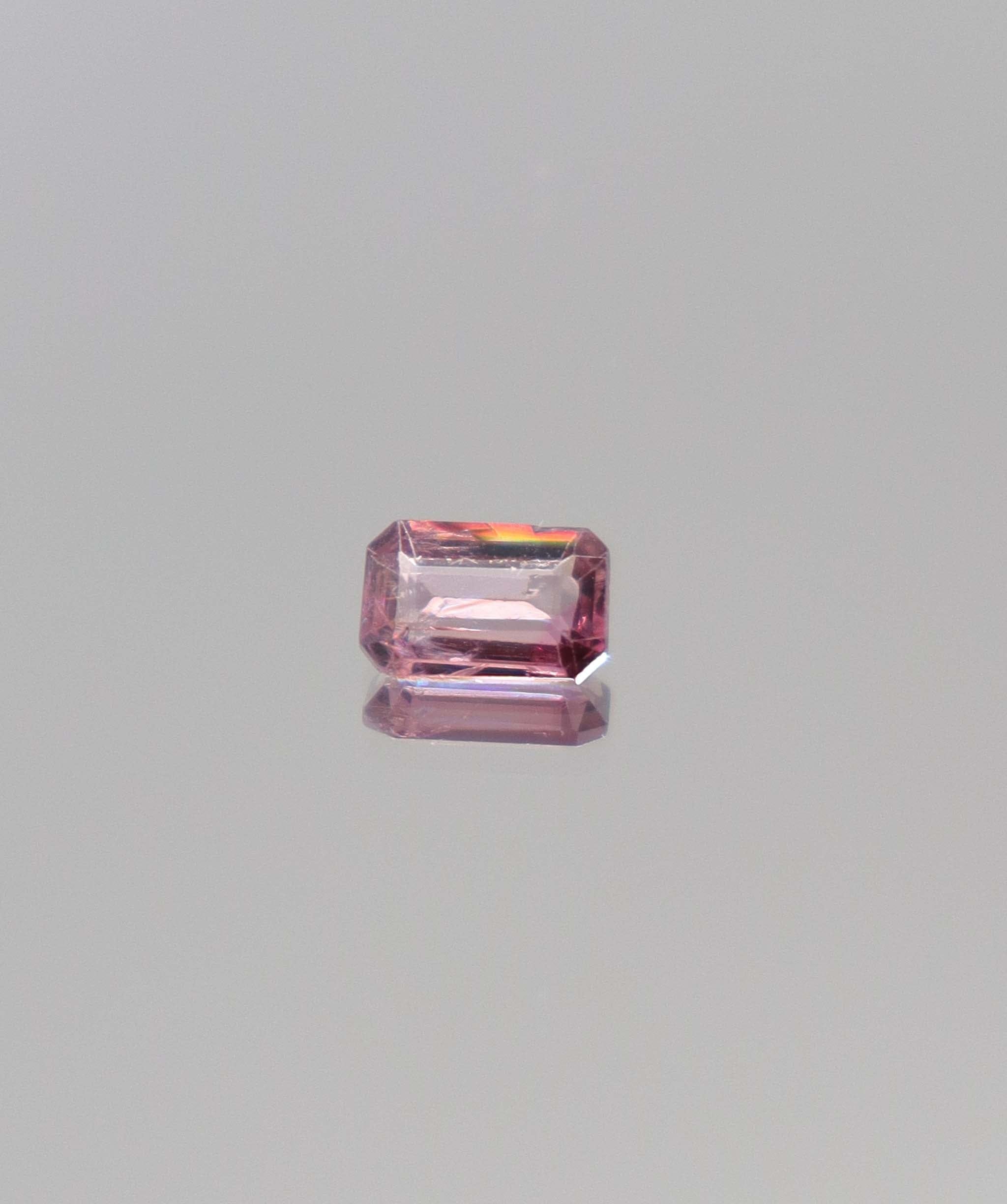 Luxury Promise 0.94ct Purple Spinel Emerald DXBCD1287