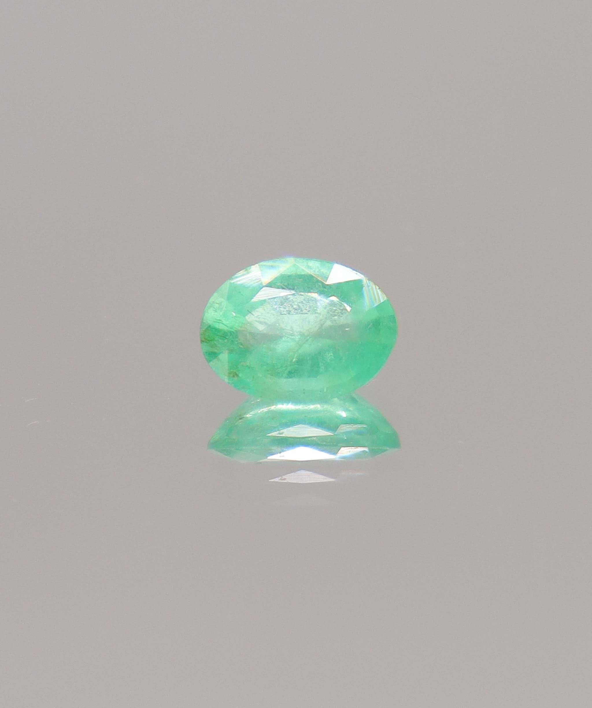 Luxury Promise 0.98ct Columbian Emeralds DXBCS0024