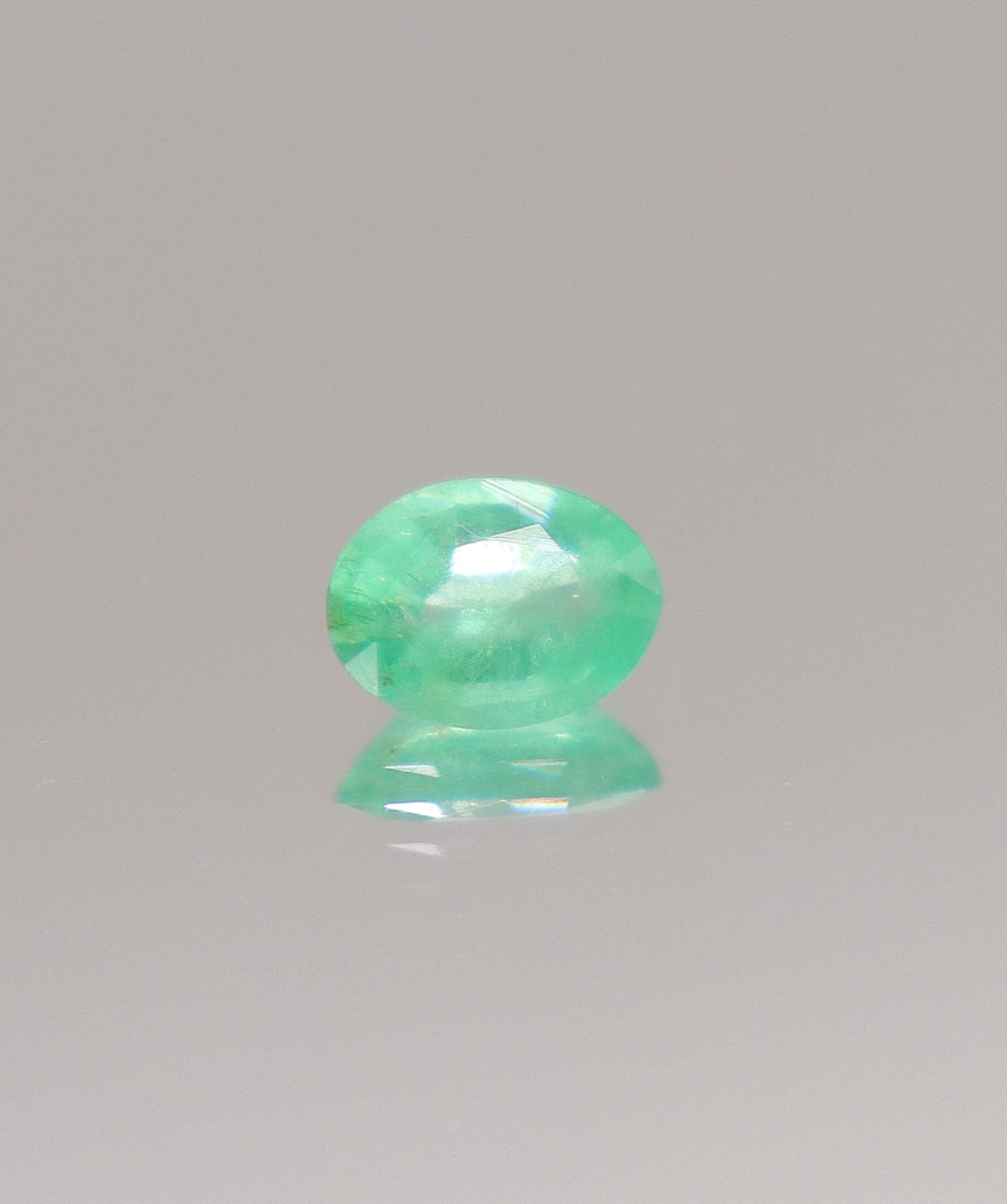 Luxury Promise 0.98ct Columbian Emeralds DXBCS0024
